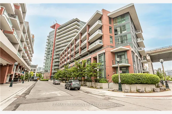 50 Bruyeres Mews #901