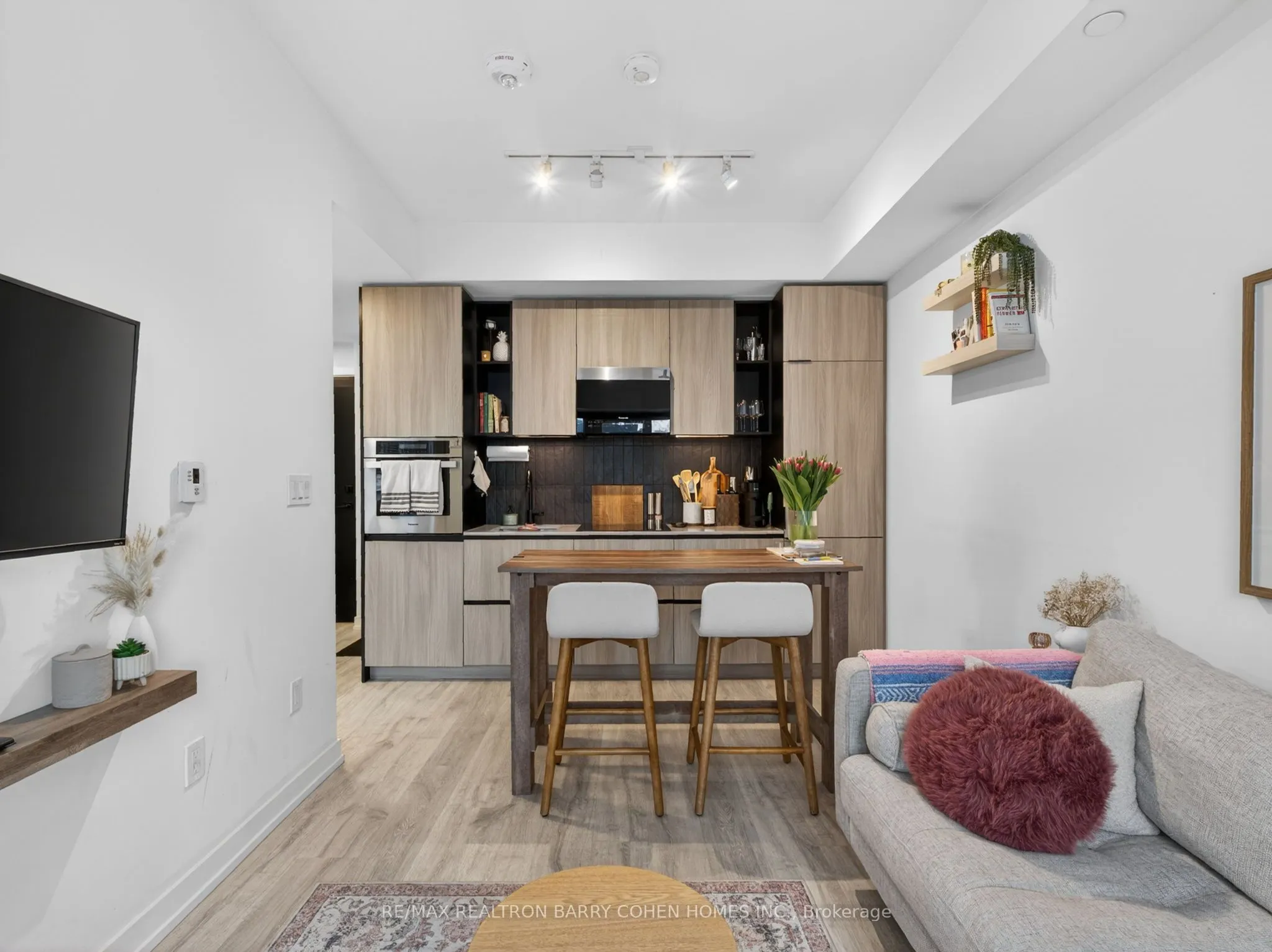 2 Augusta Avenue #PH3
