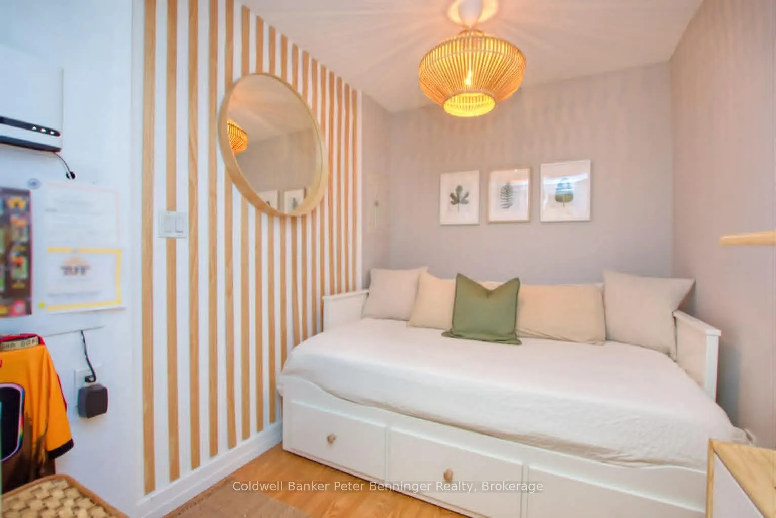10 Navy Wharf Court #203