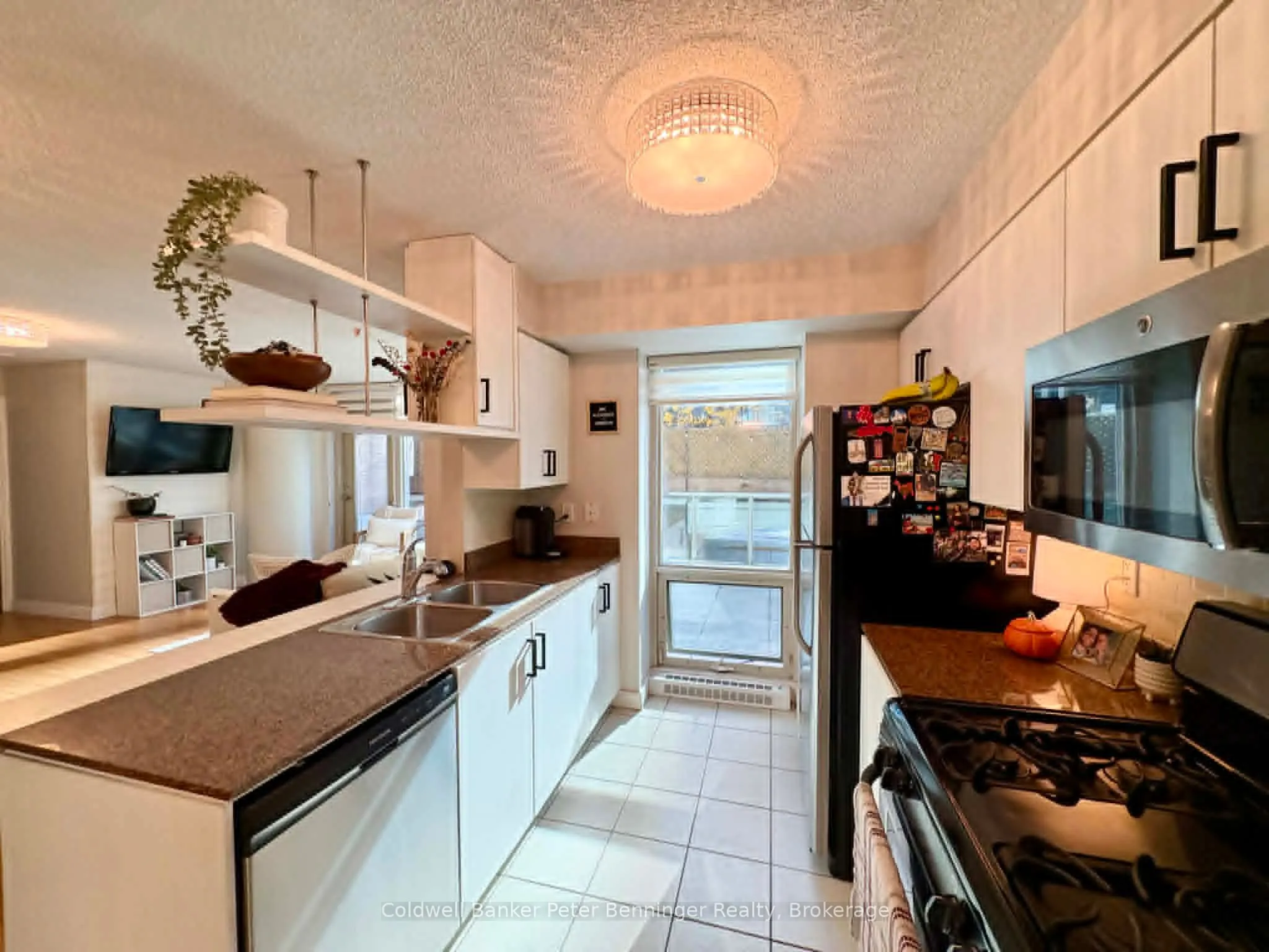 10 Navy Wharf Court #203