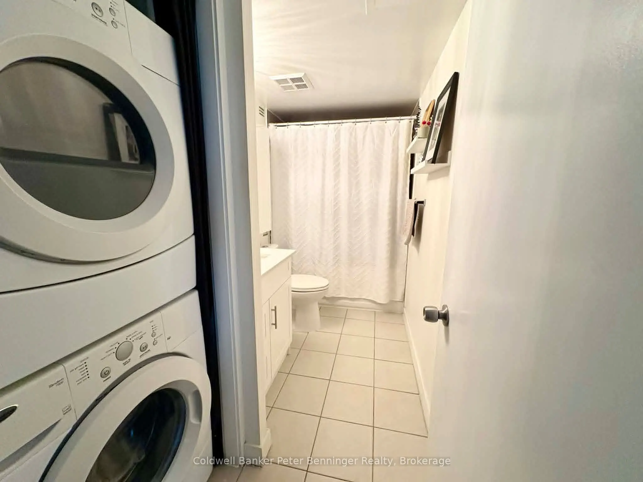 10 Navy Wharf Court #203