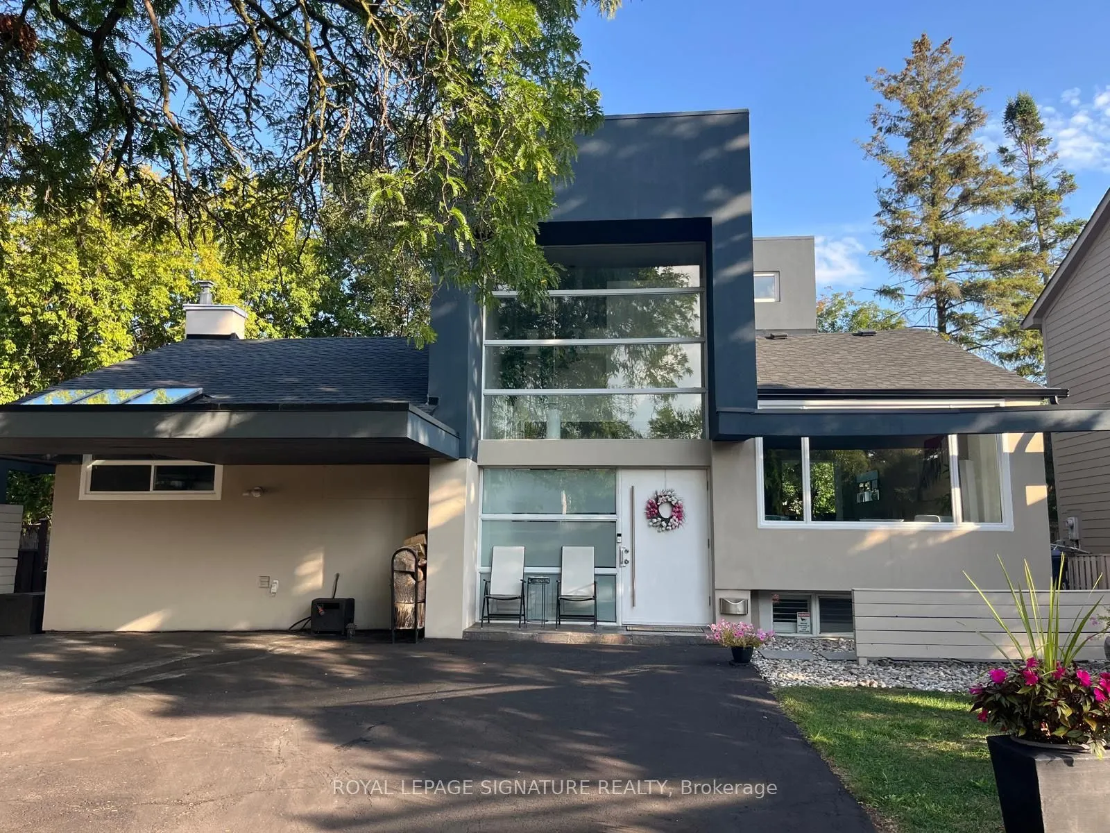 90 Berkinshaw Crescent