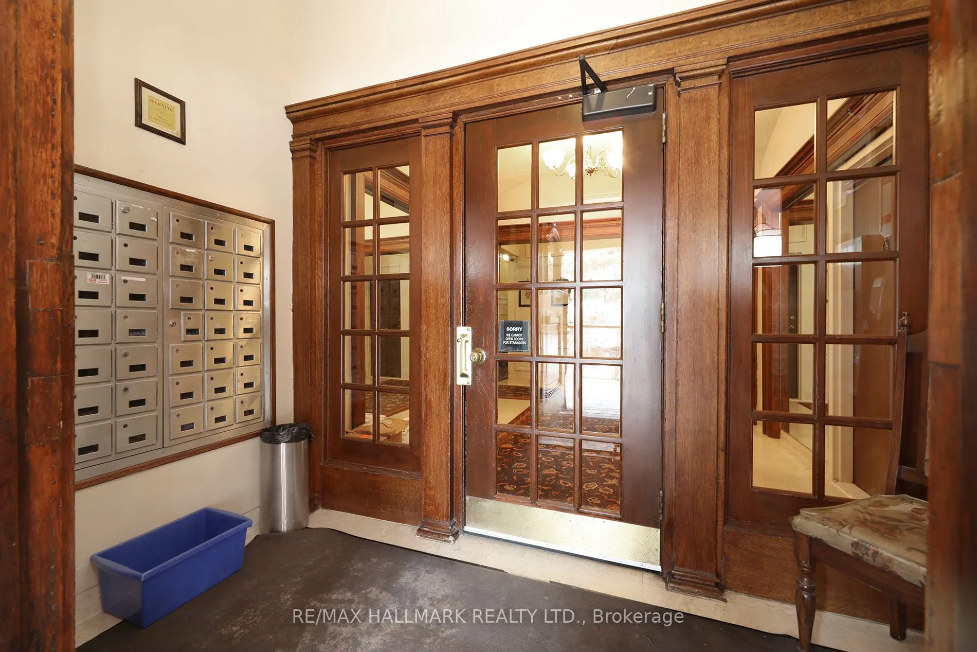 212 St. George Street #106