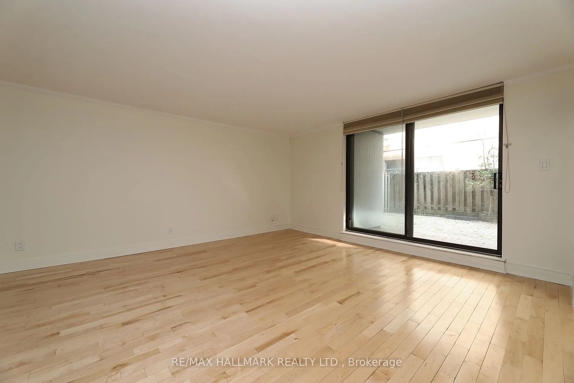 212 St. George Street #106