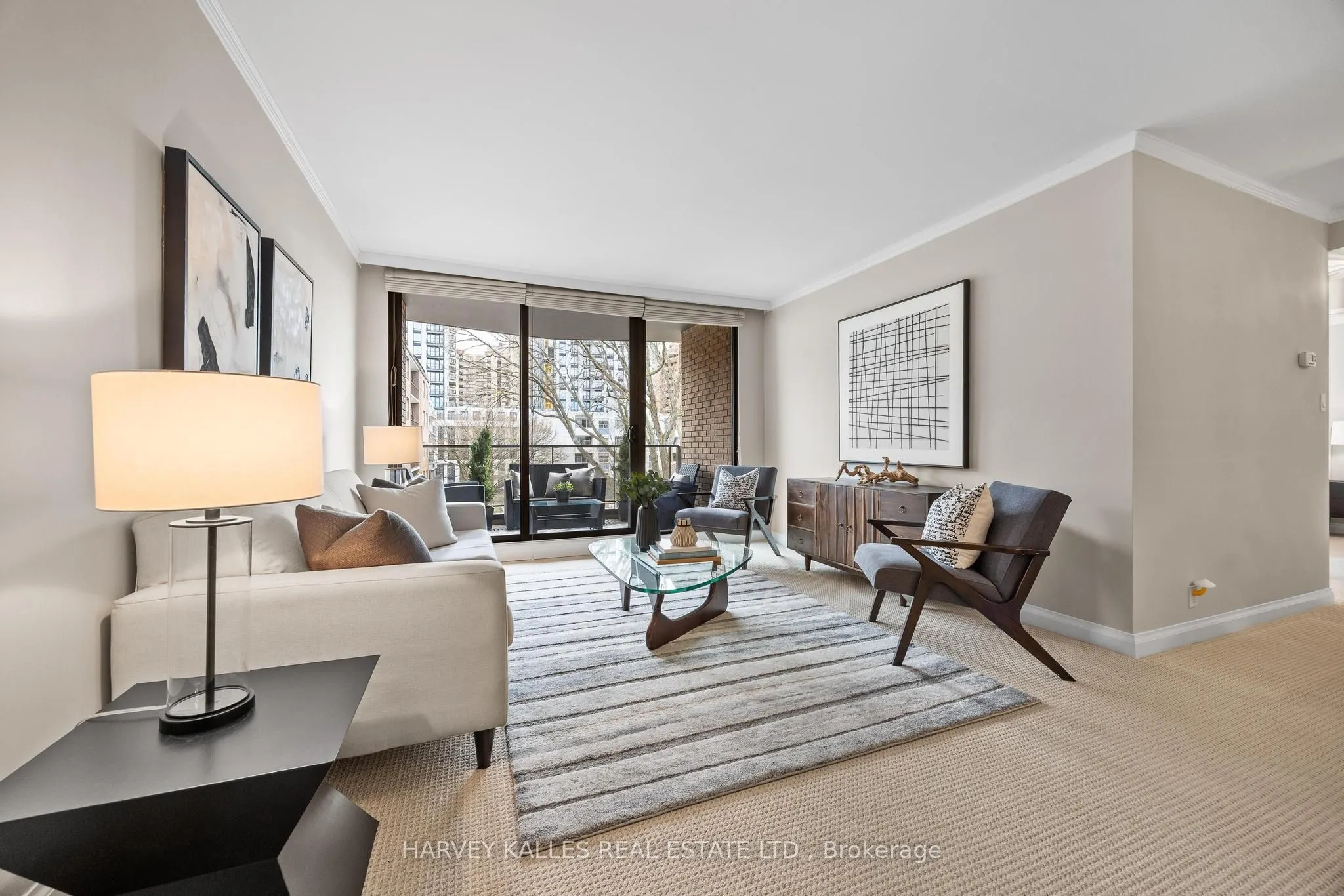 350 Lonsdale Road #407