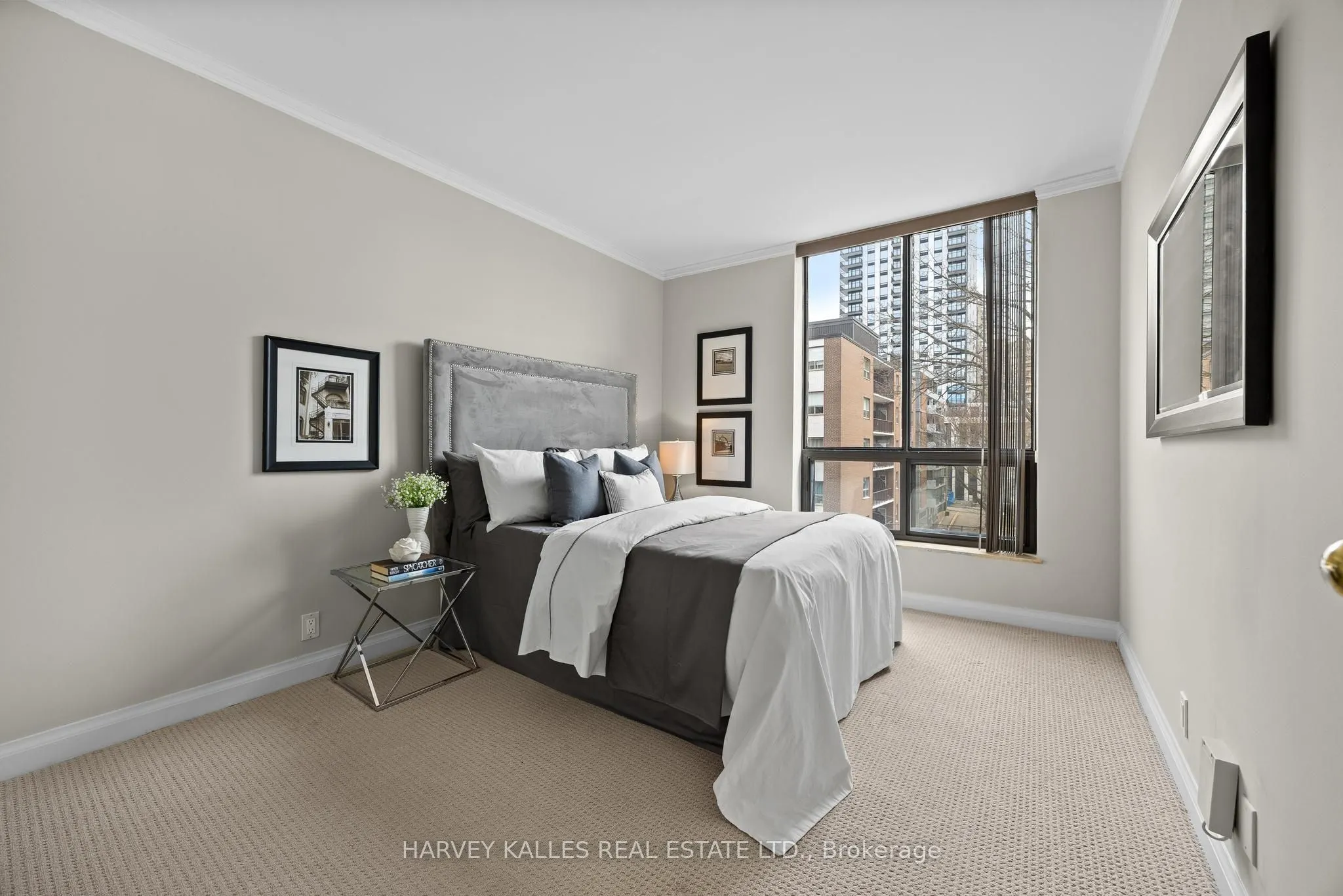 350 Lonsdale Road #407