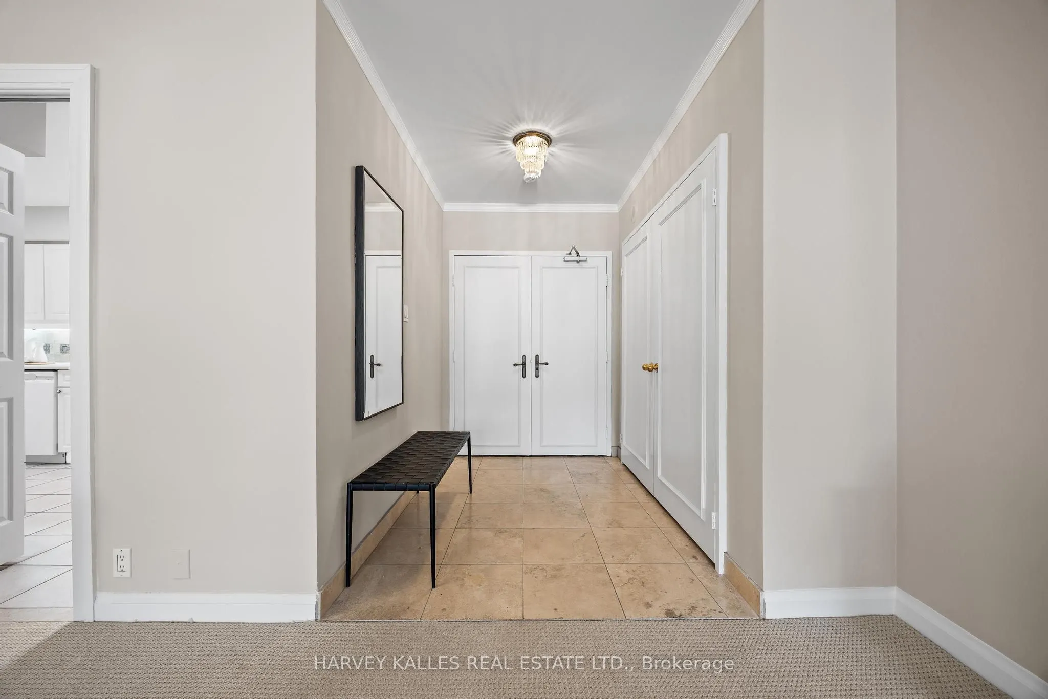 350 Lonsdale Road #407