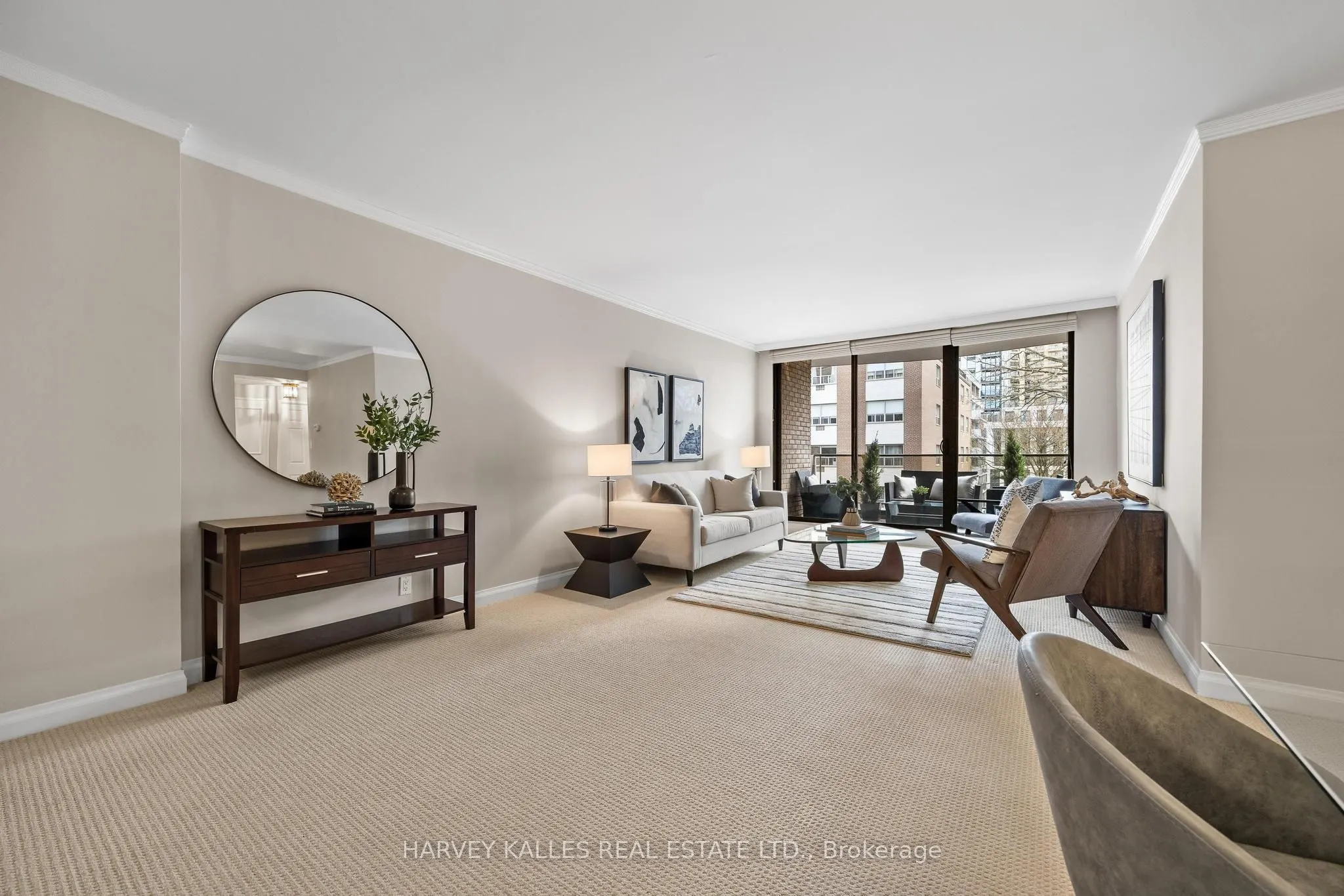 350 Lonsdale Road #407