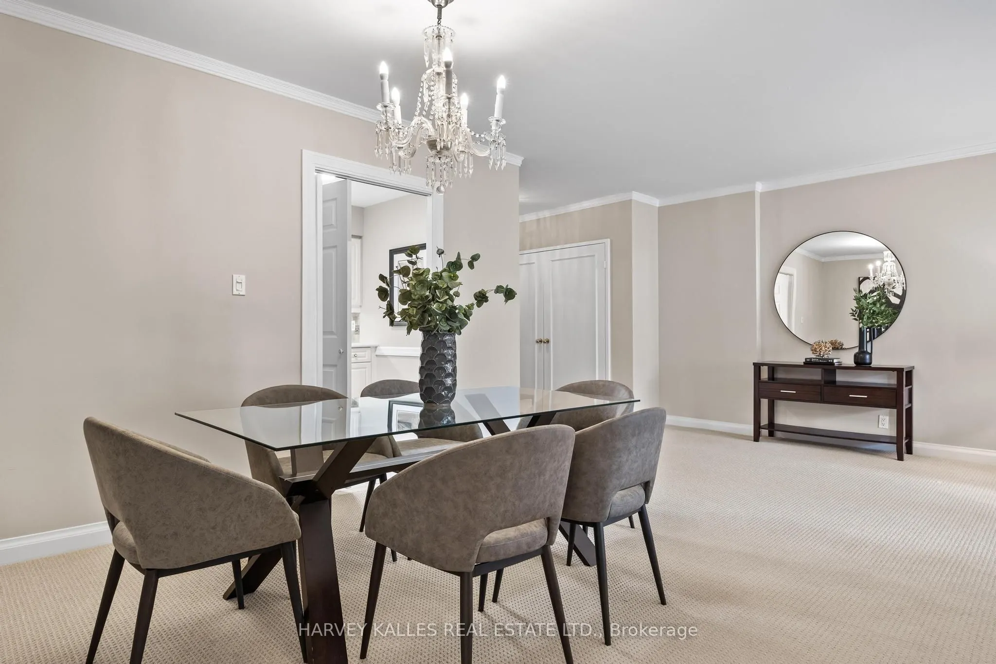 350 Lonsdale Road #407