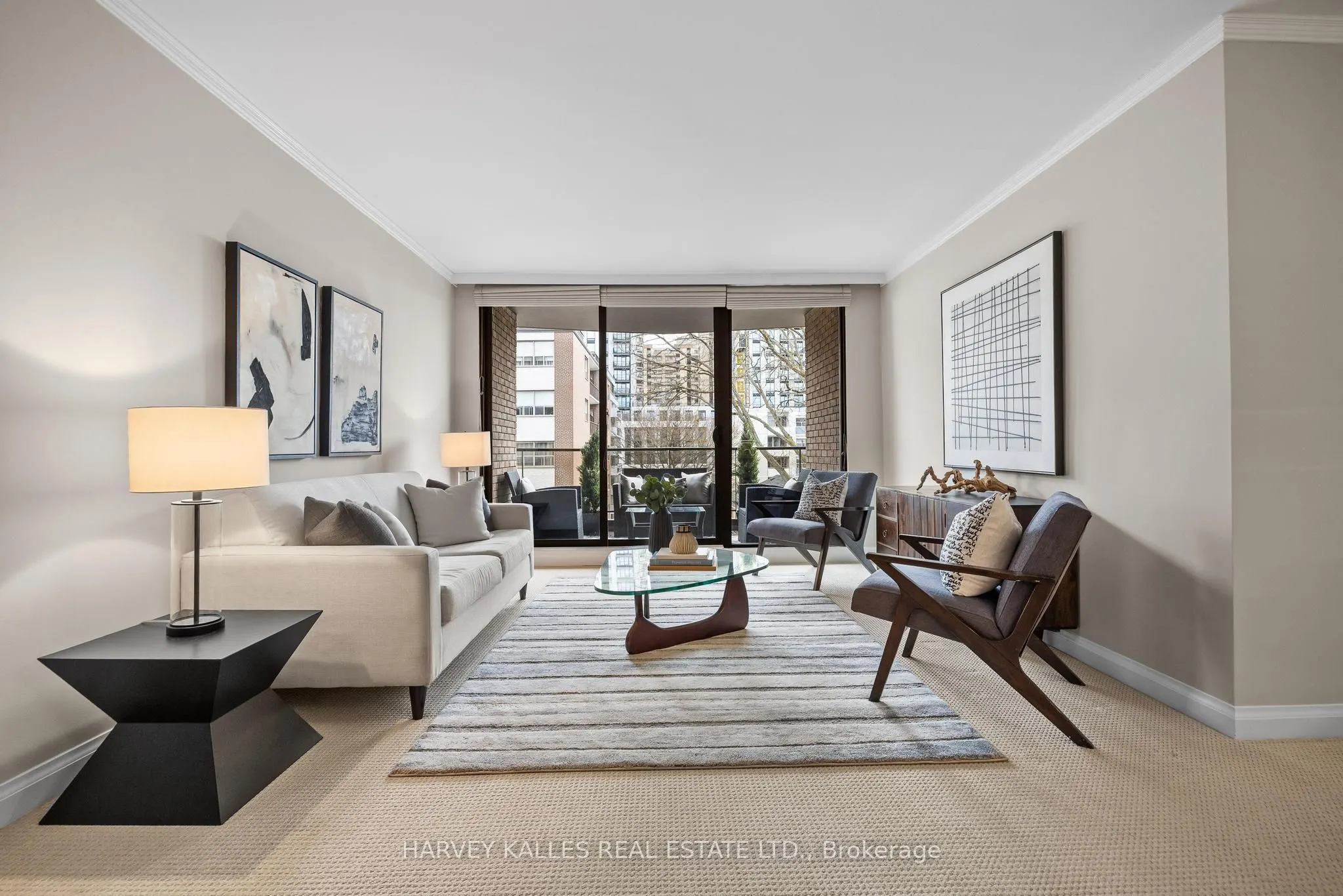 350 Lonsdale Road #407