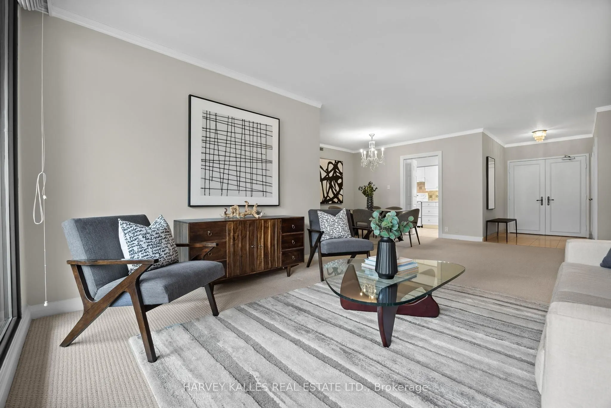 350 Lonsdale Road #407