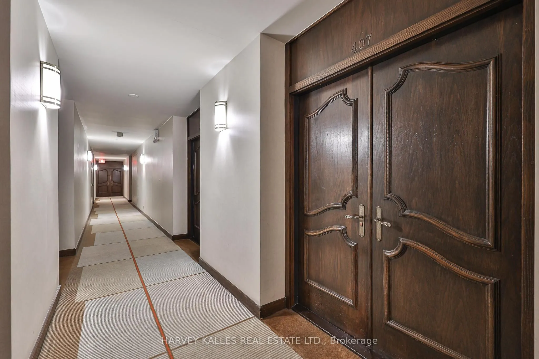 350 Lonsdale Road #407