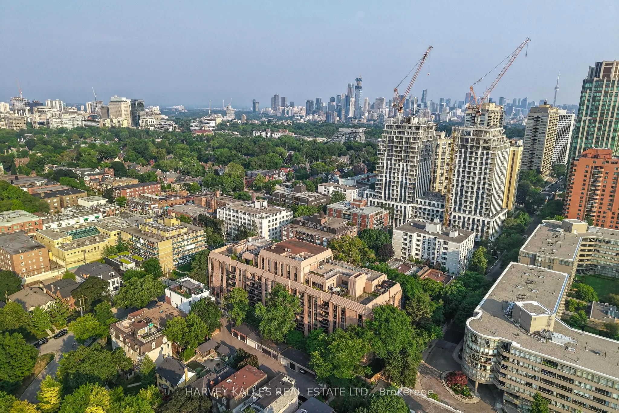 350 Lonsdale Road #407