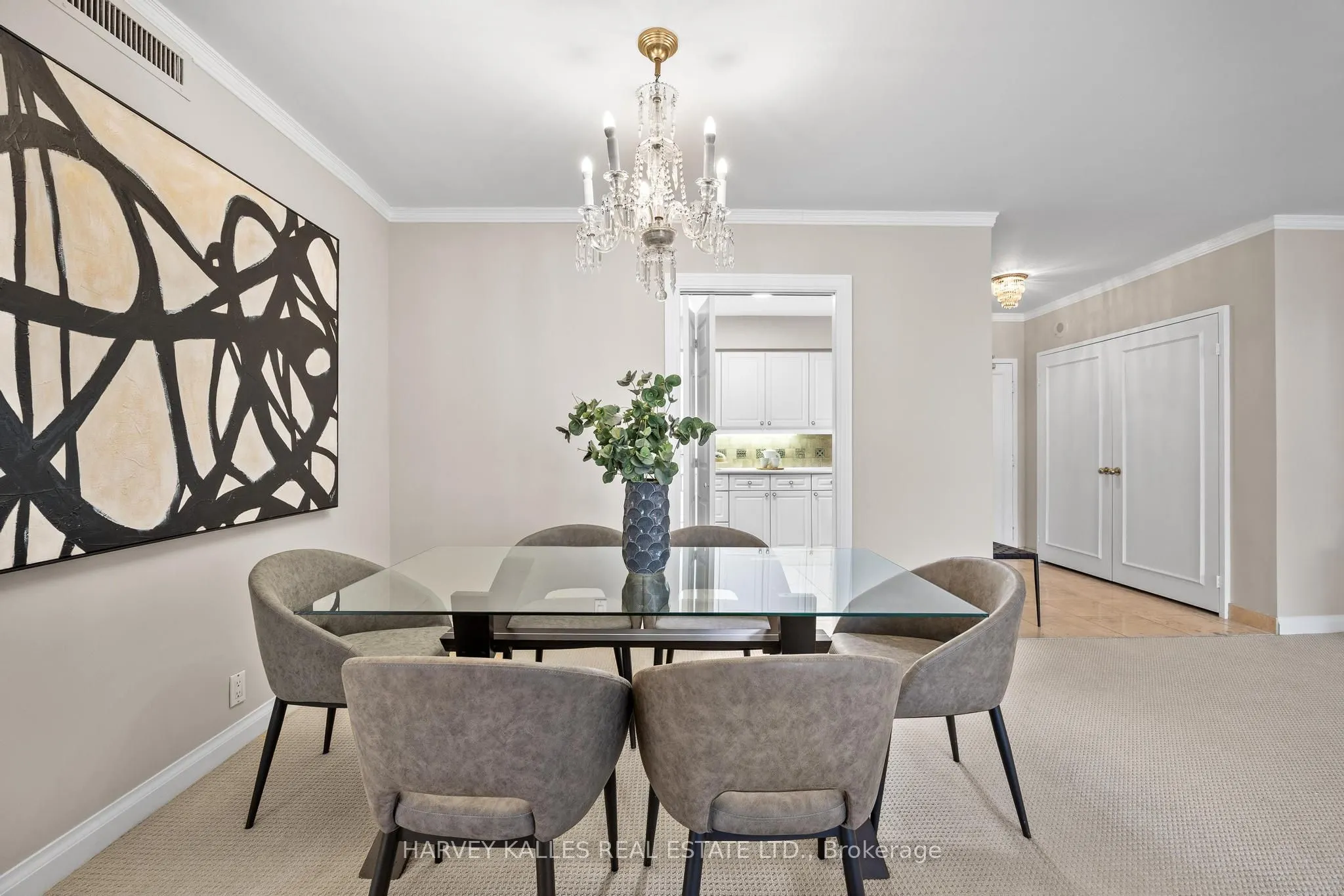 350 Lonsdale Road #407