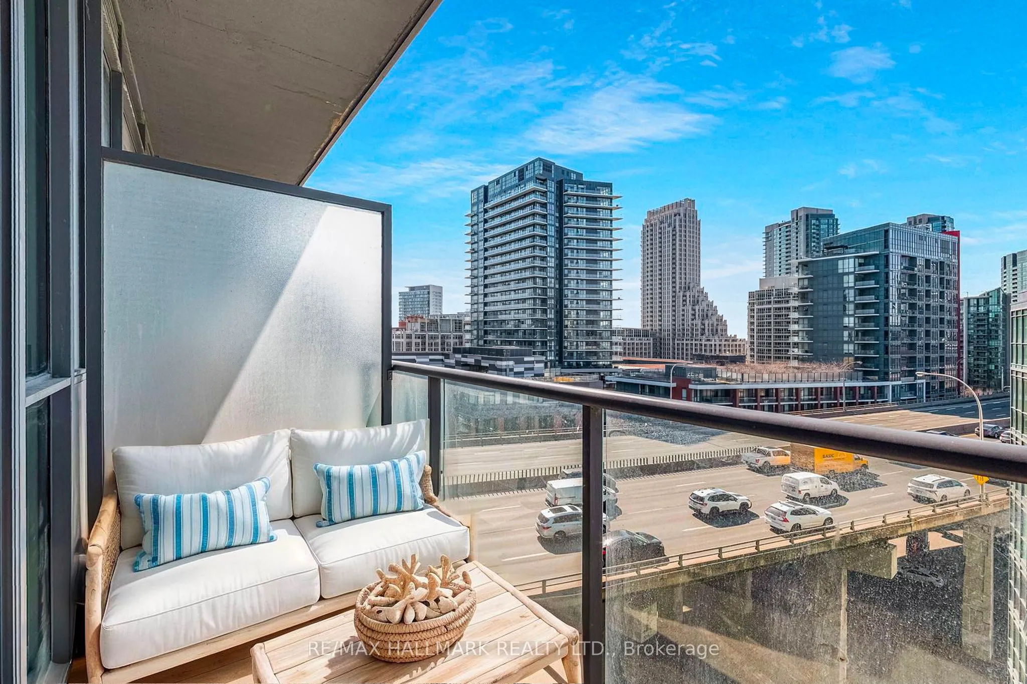 169 Fort York Boulevard #913