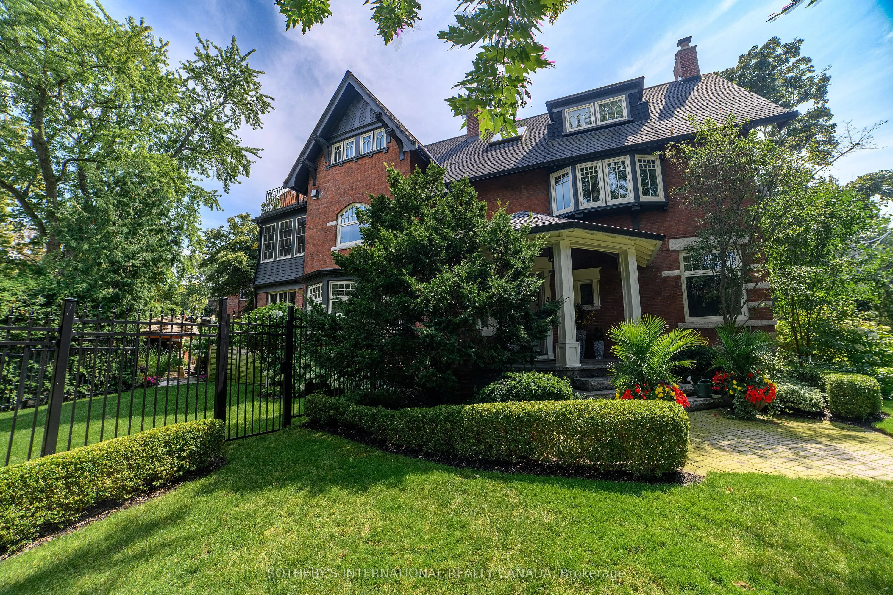 43 Maple Avenue
