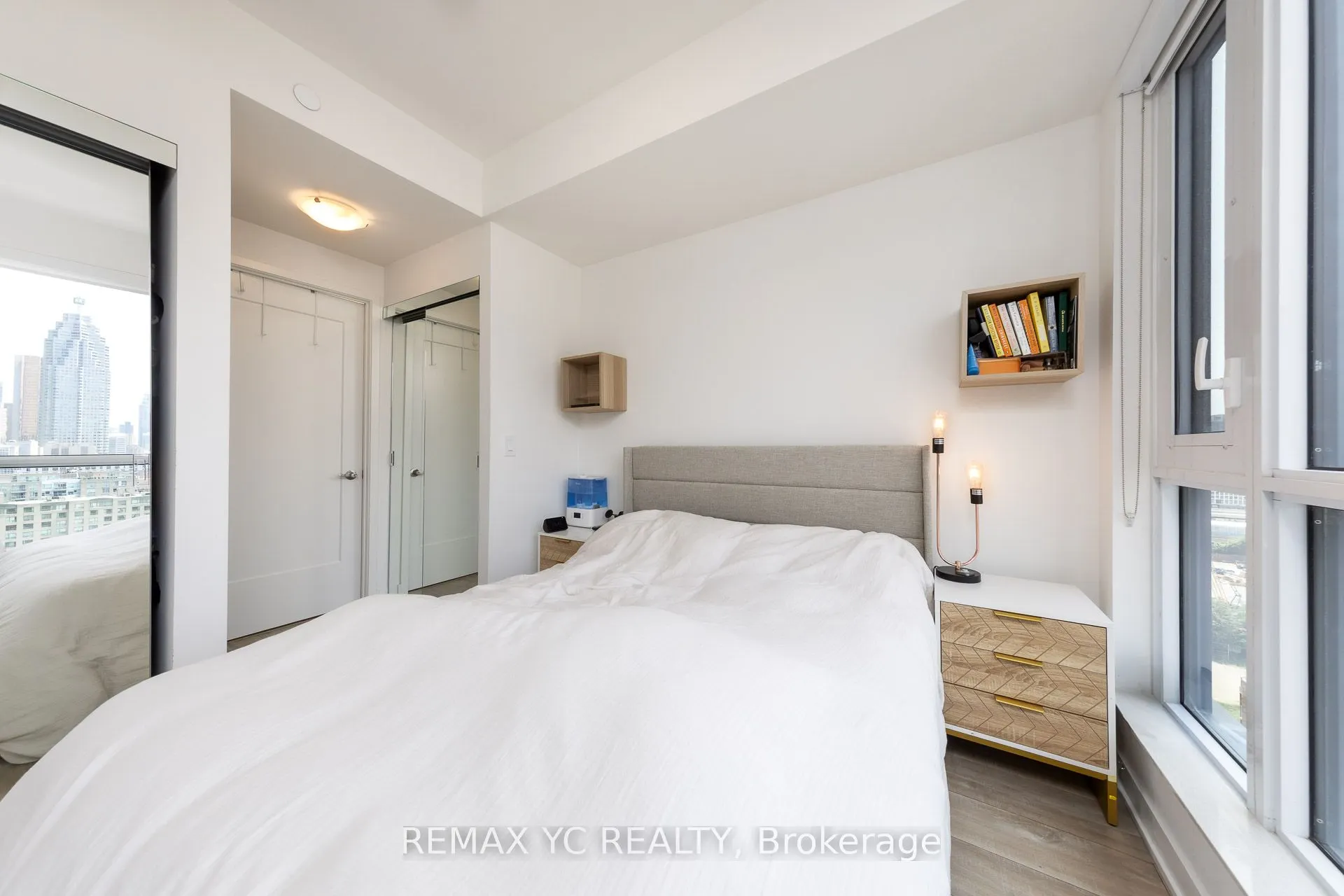 135 Lower Sherbourne Street #1464