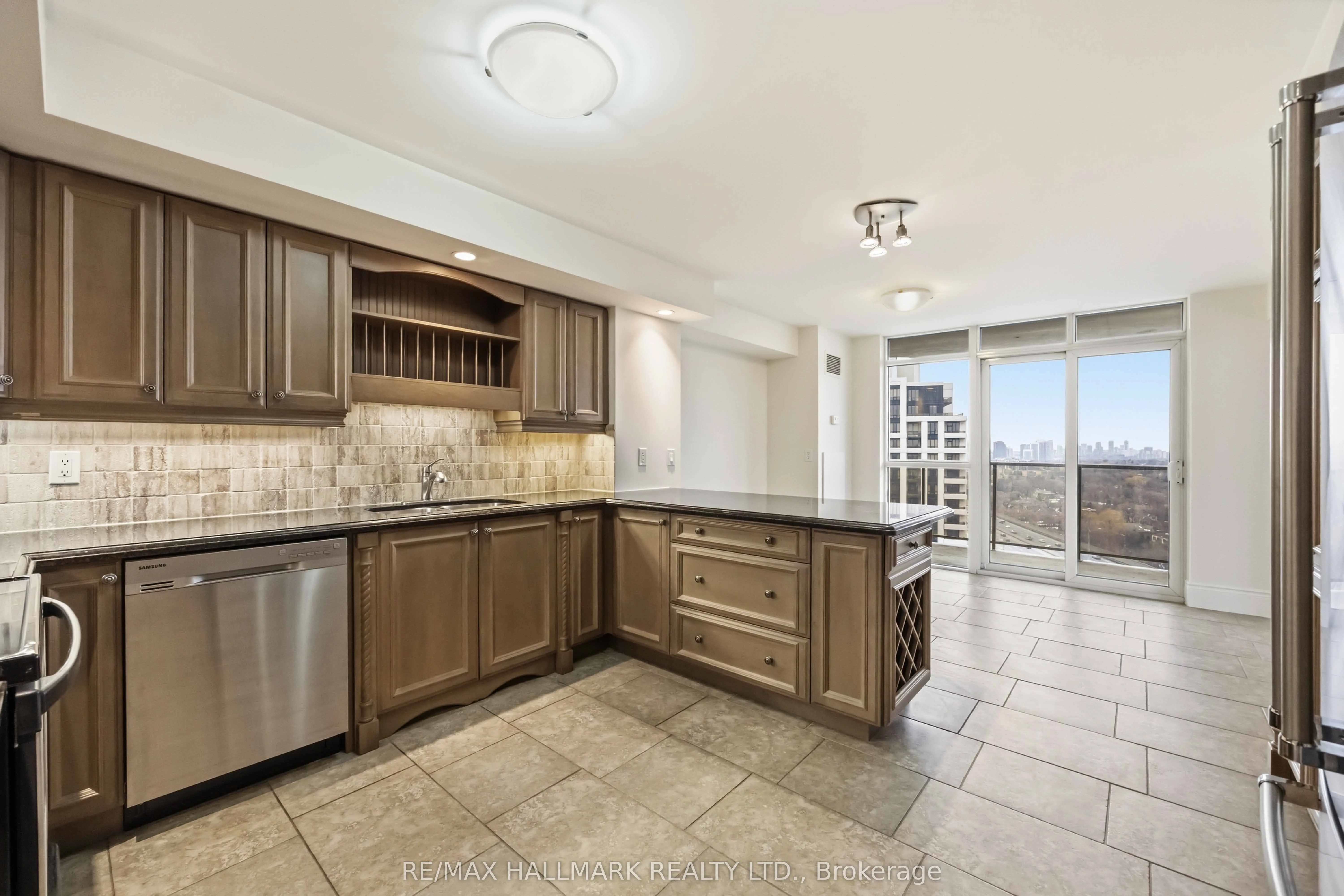 80 Harrison Garden Boulevard #1821