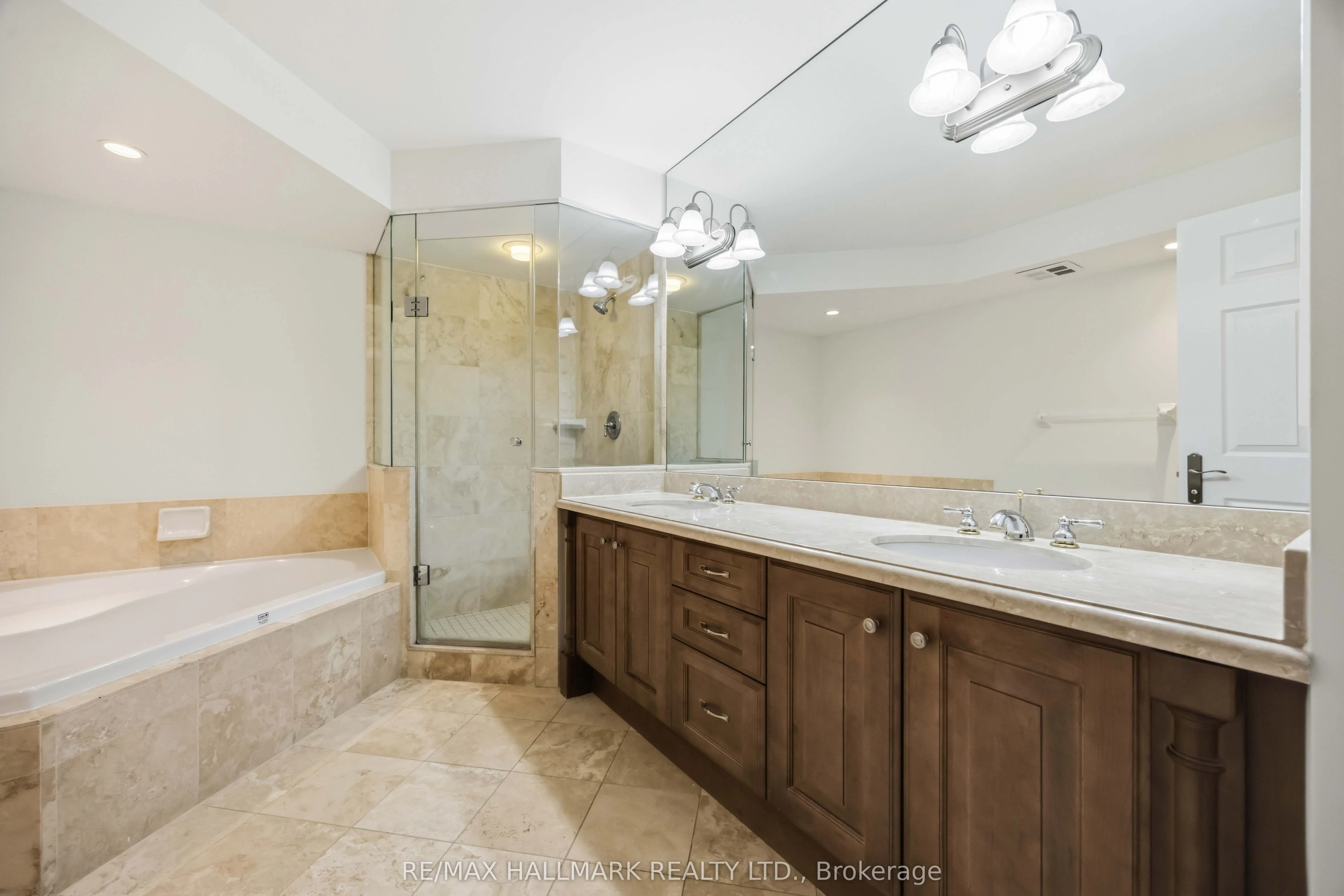 80 Harrison Garden Boulevard #1821