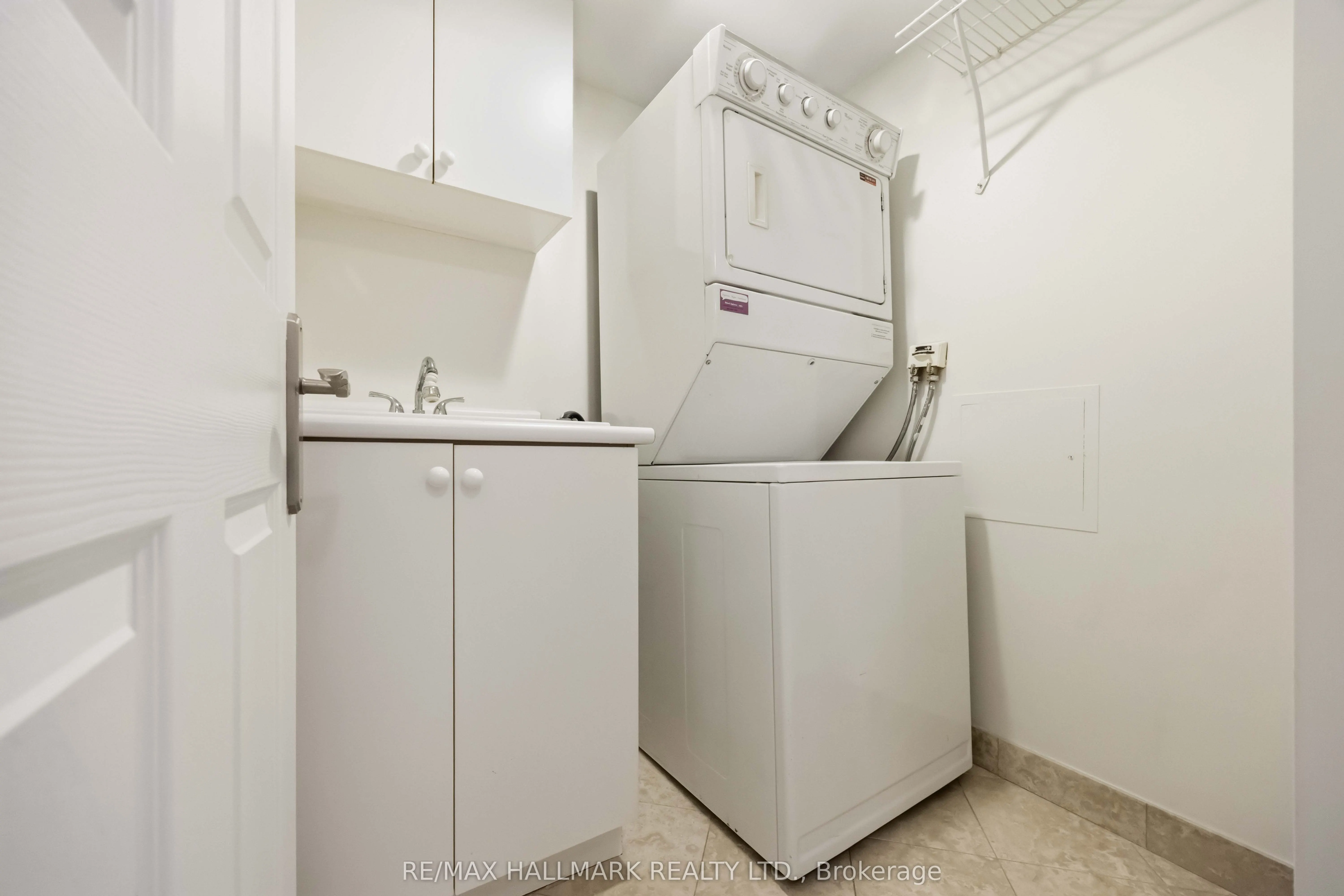80 Harrison Garden Boulevard #1821