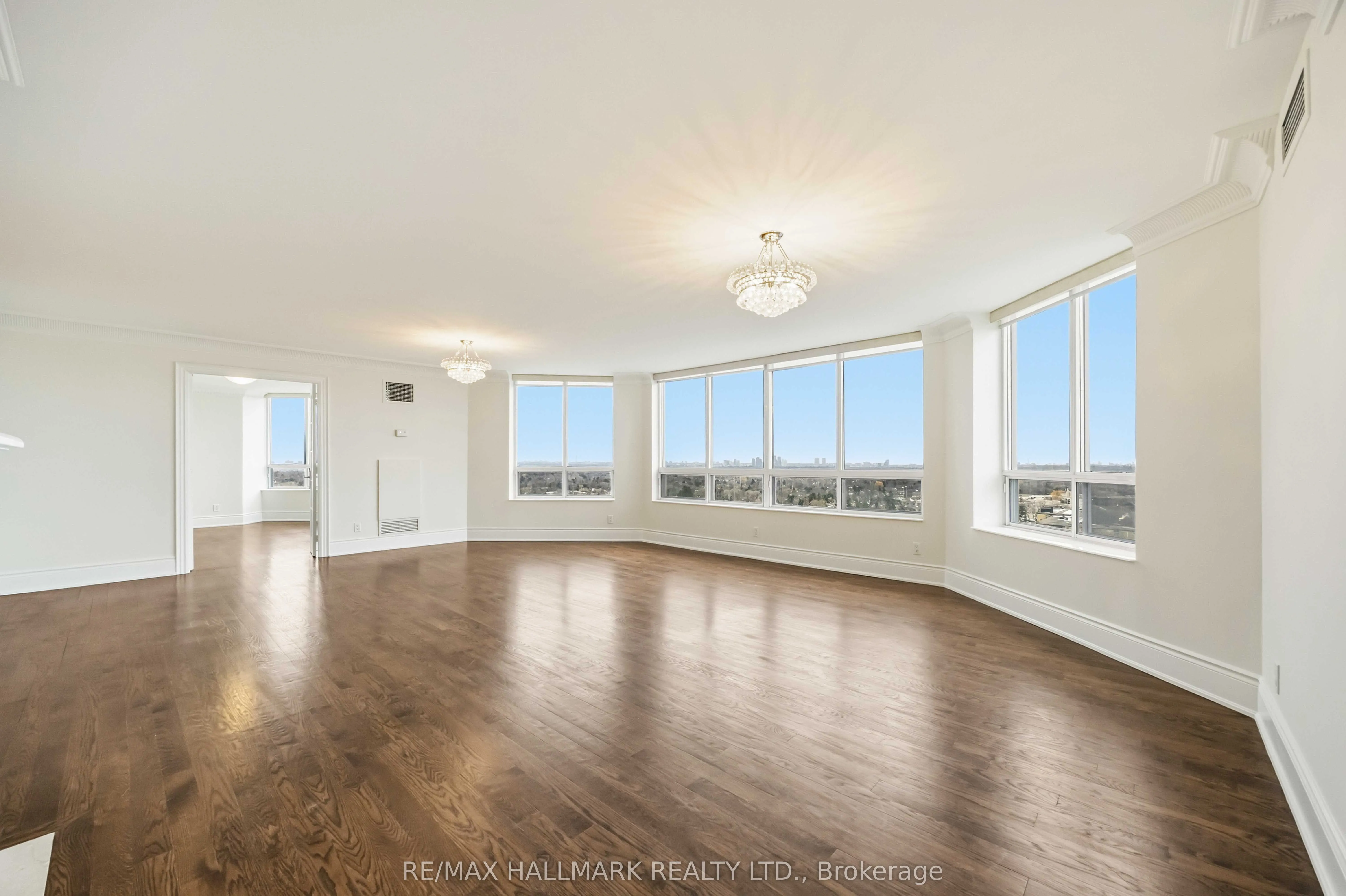 80 Harrison Garden Boulevard #1821