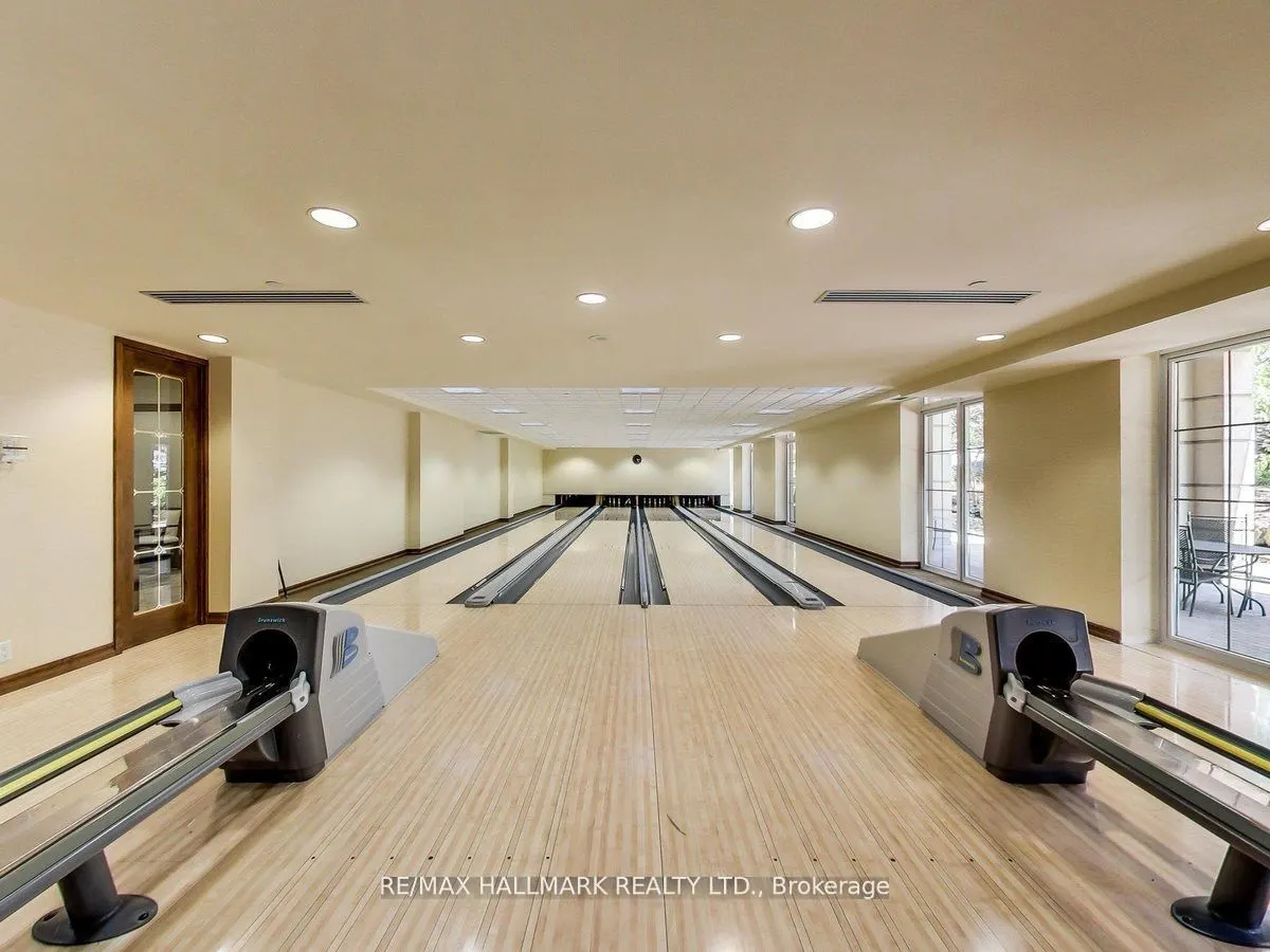 80 Harrison Garden Boulevard #1821