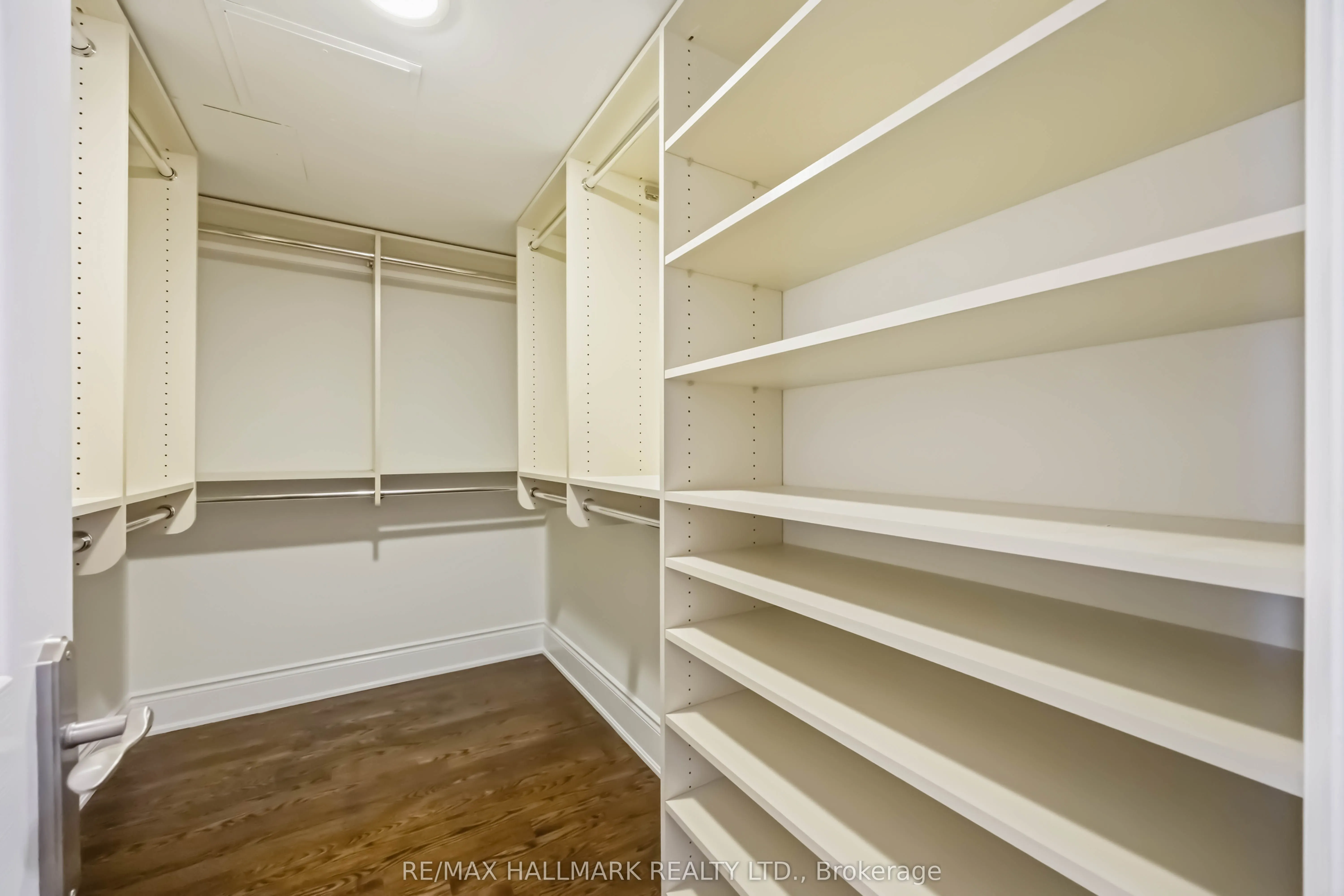 80 Harrison Garden Boulevard #1821