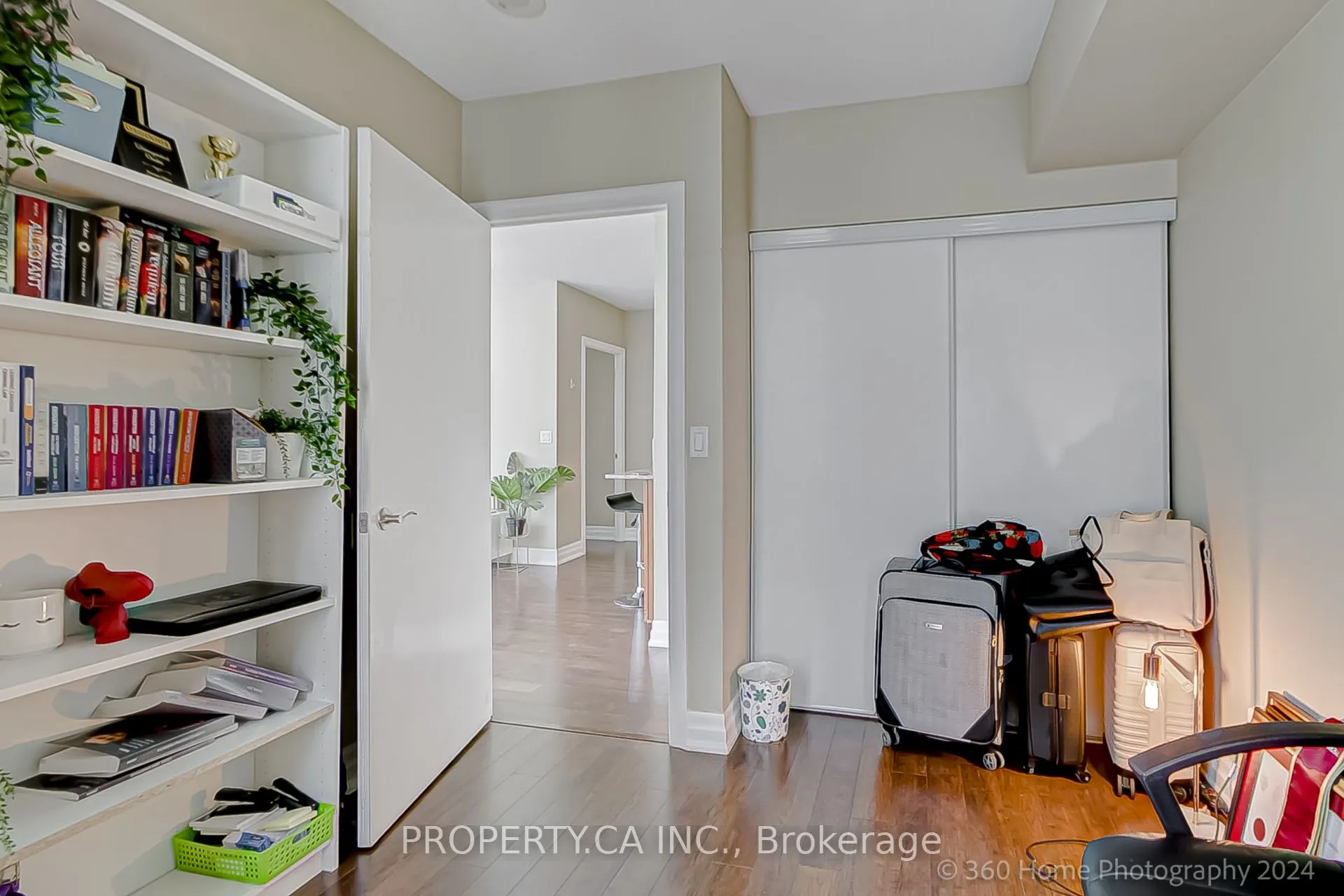 8 Scollard Street #702