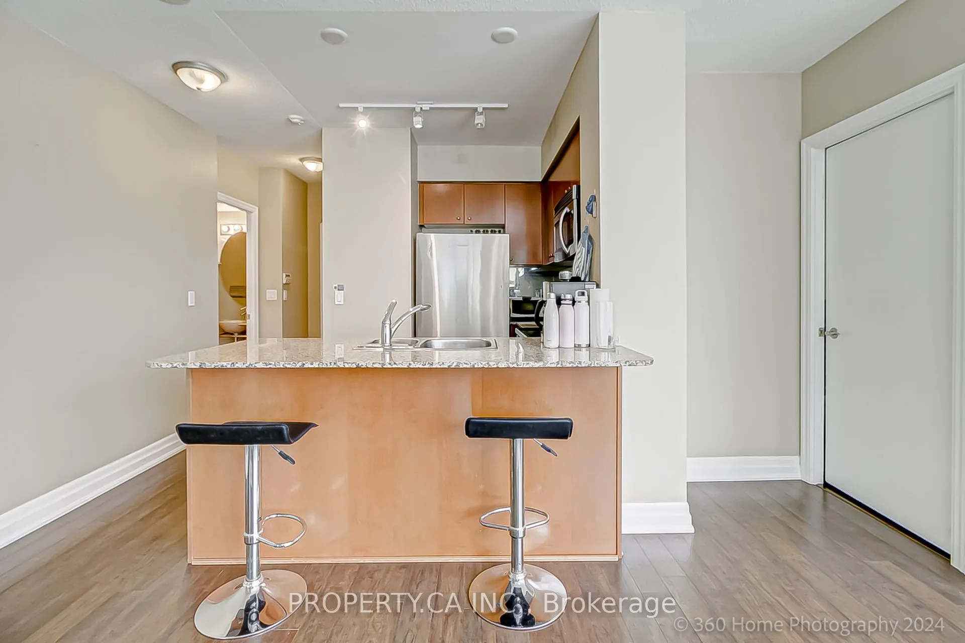 8 Scollard Street #702