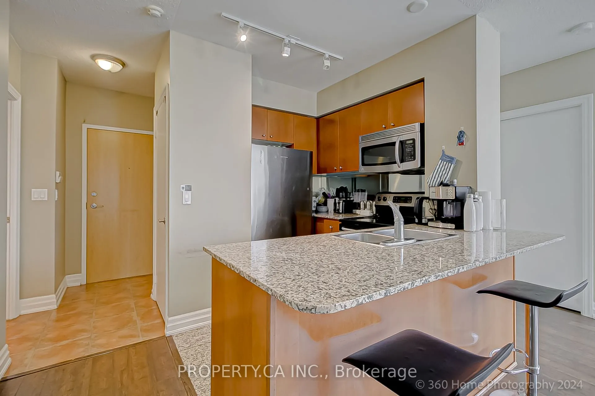 8 Scollard Street #702