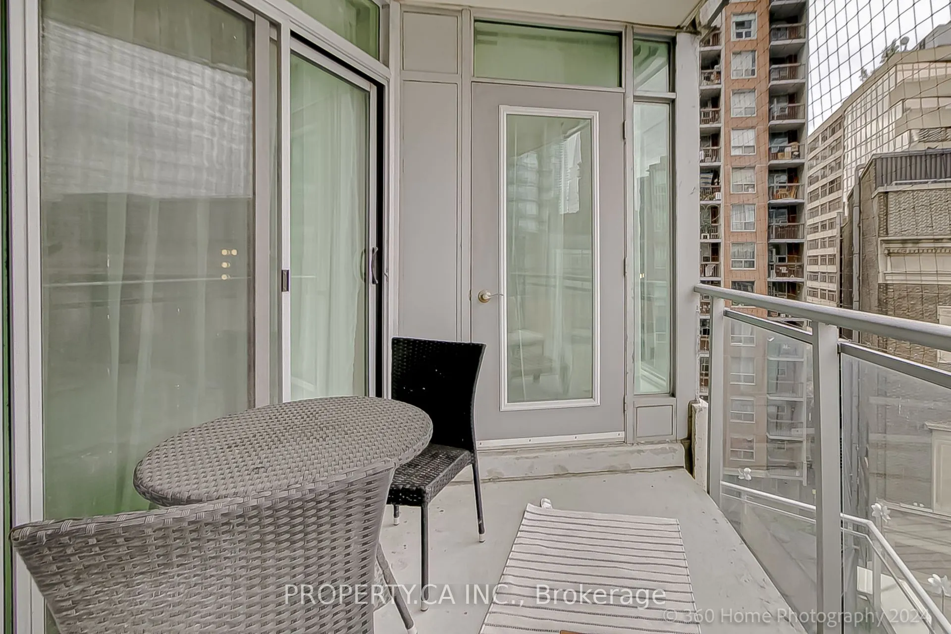 8 Scollard Street #702