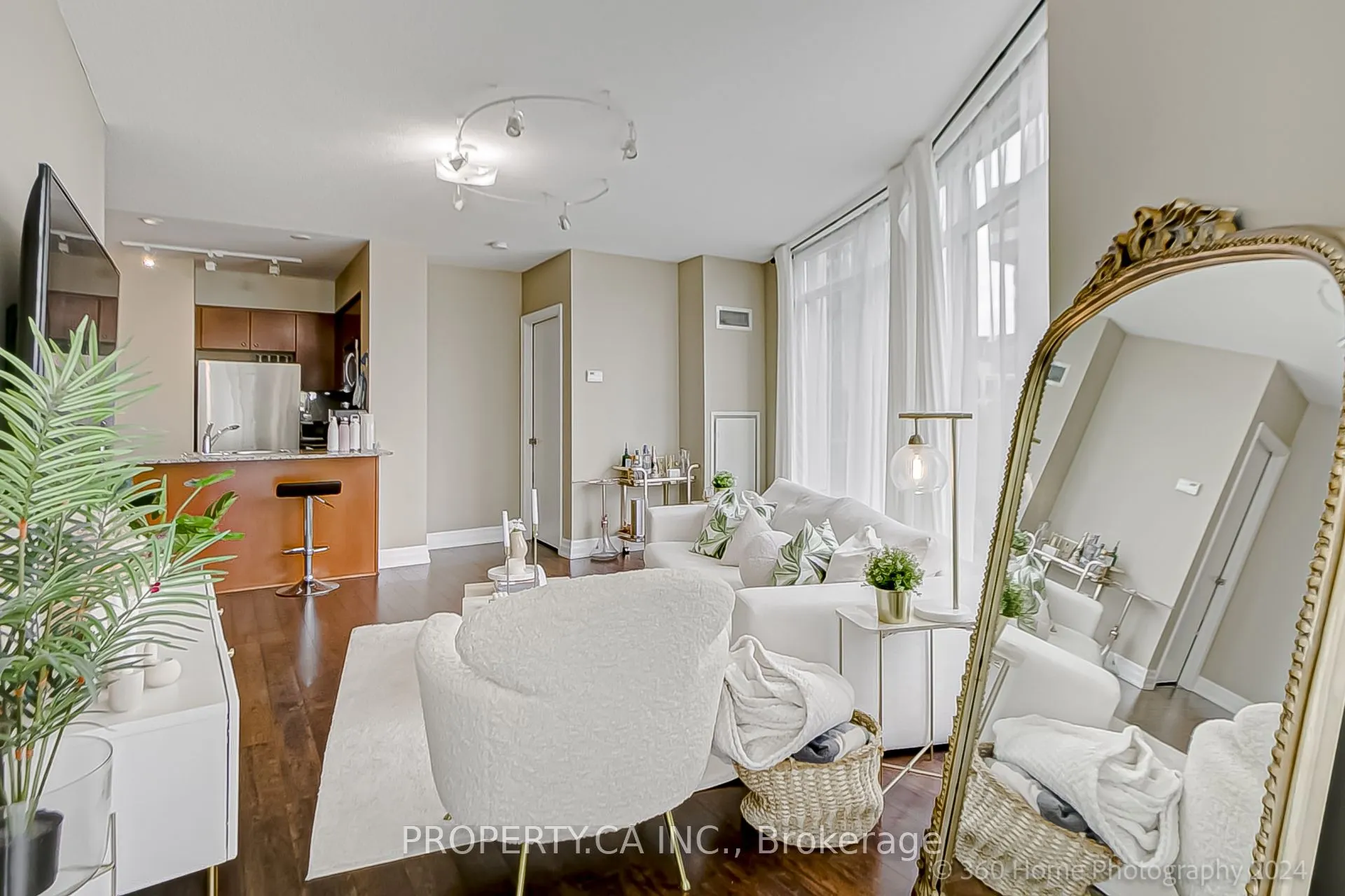 8 Scollard Street #702
