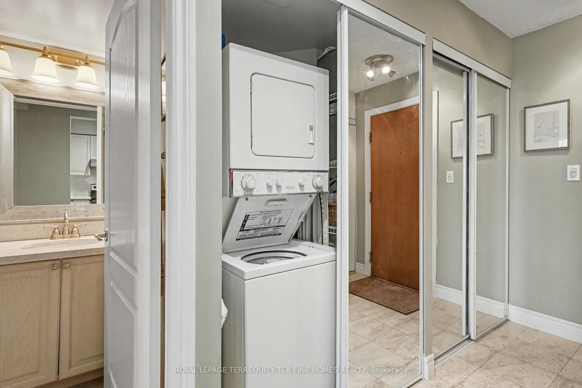 398 Eglinton Avenue E #1009