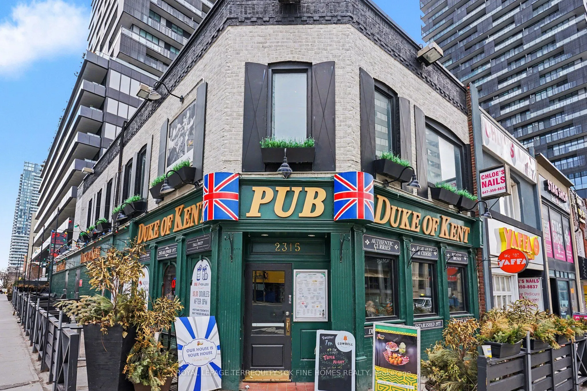 398 Eglinton Avenue E #1009