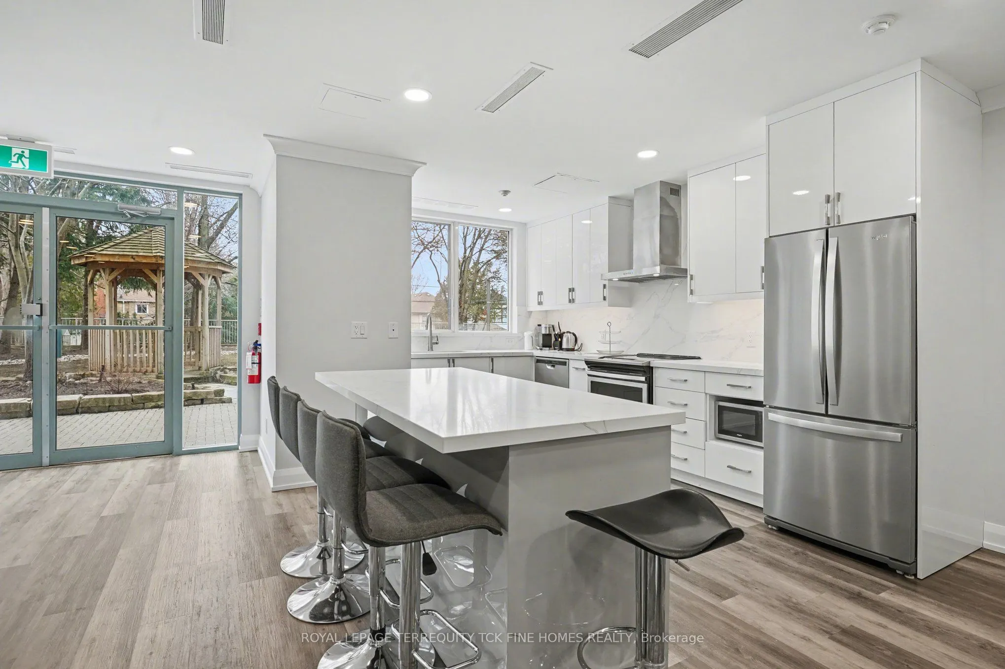 398 Eglinton Avenue E #1009
