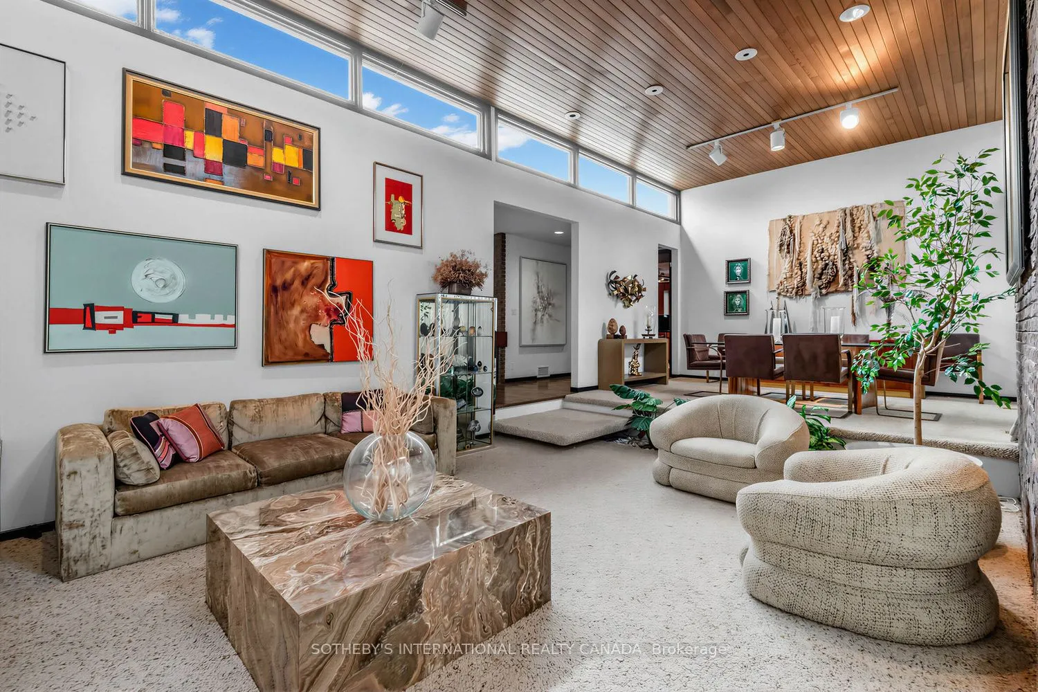 16 Royal Oak Drive