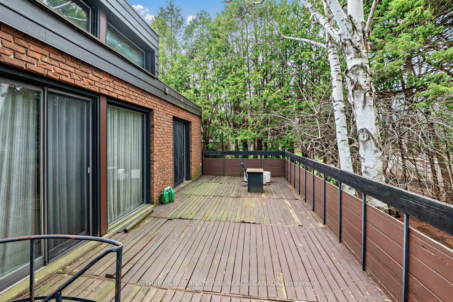 16 Royal Oak Drive