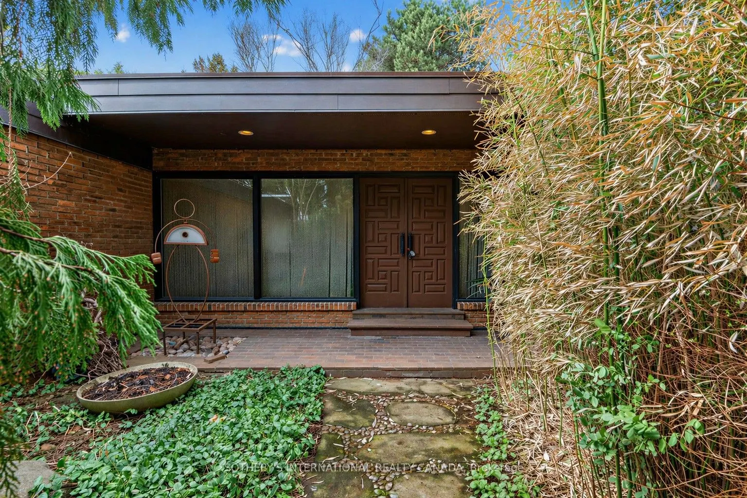 16 Royal Oak Drive