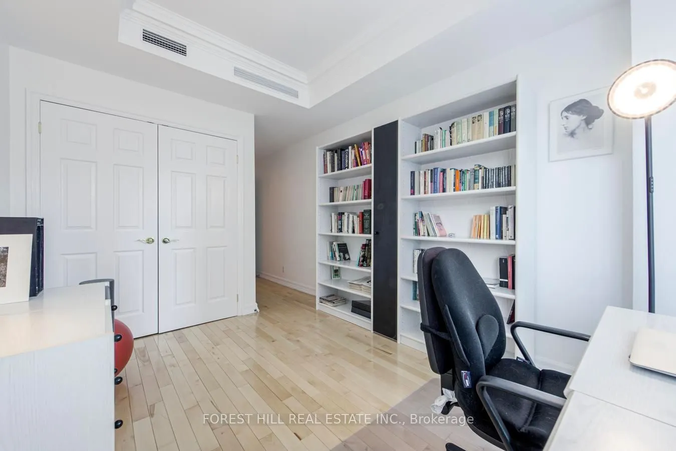 38 Avenue Road #305
