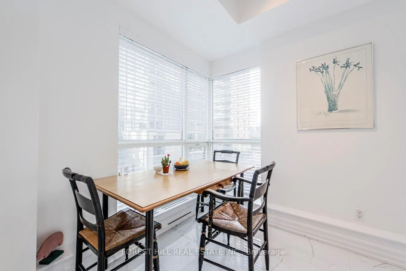 38 Avenue Road #305