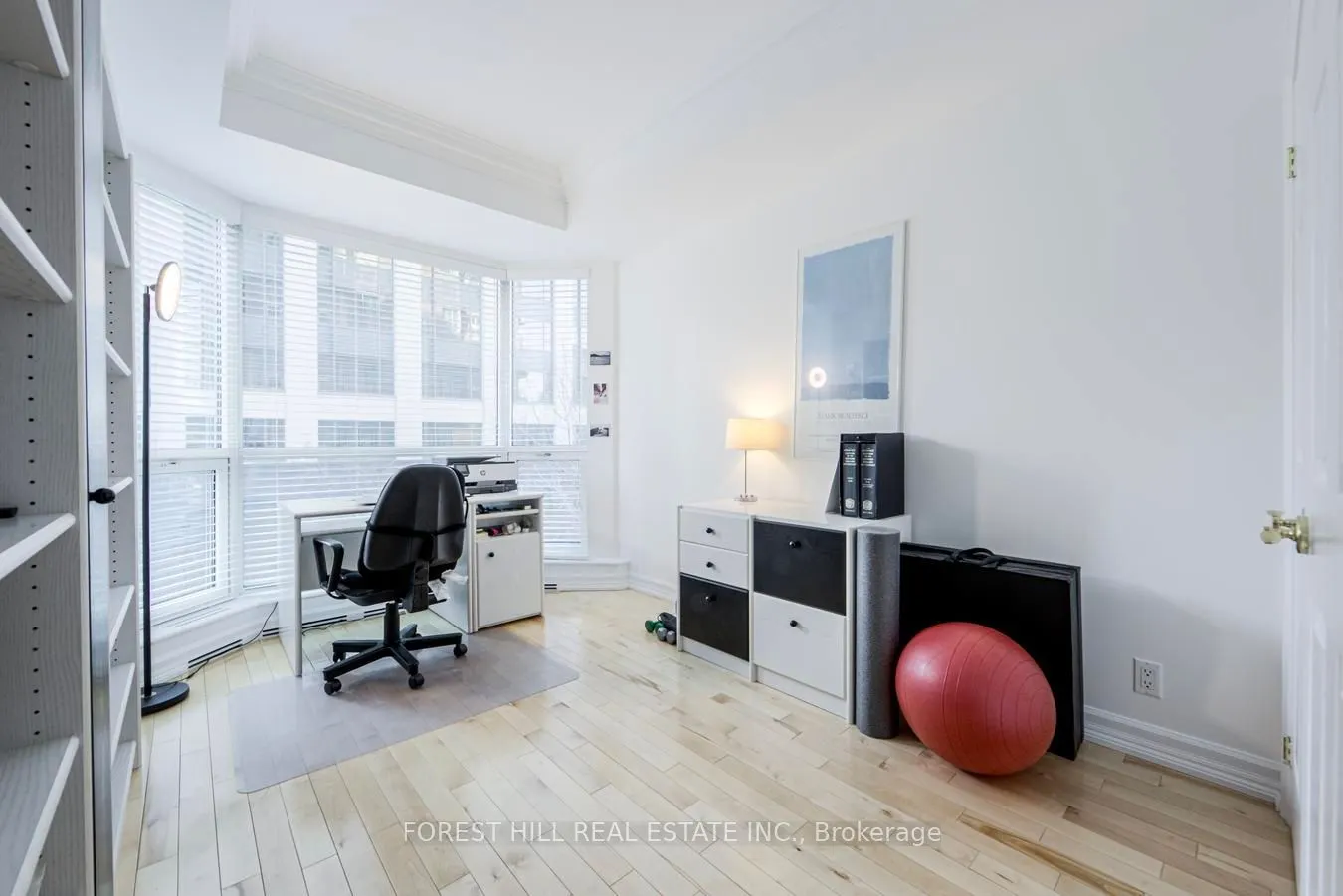 38 Avenue Road #305