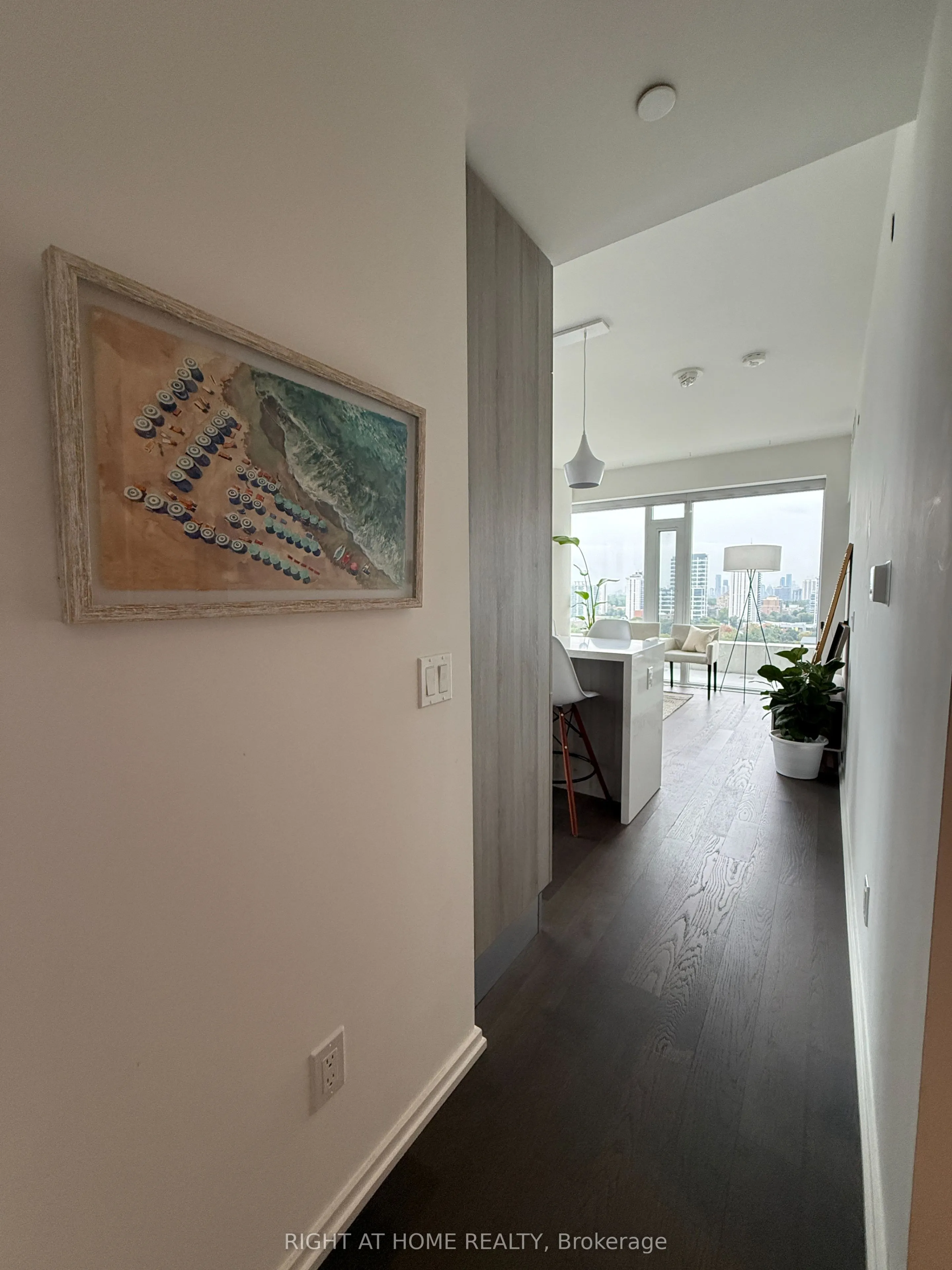 5 Soudan Avenue #2004