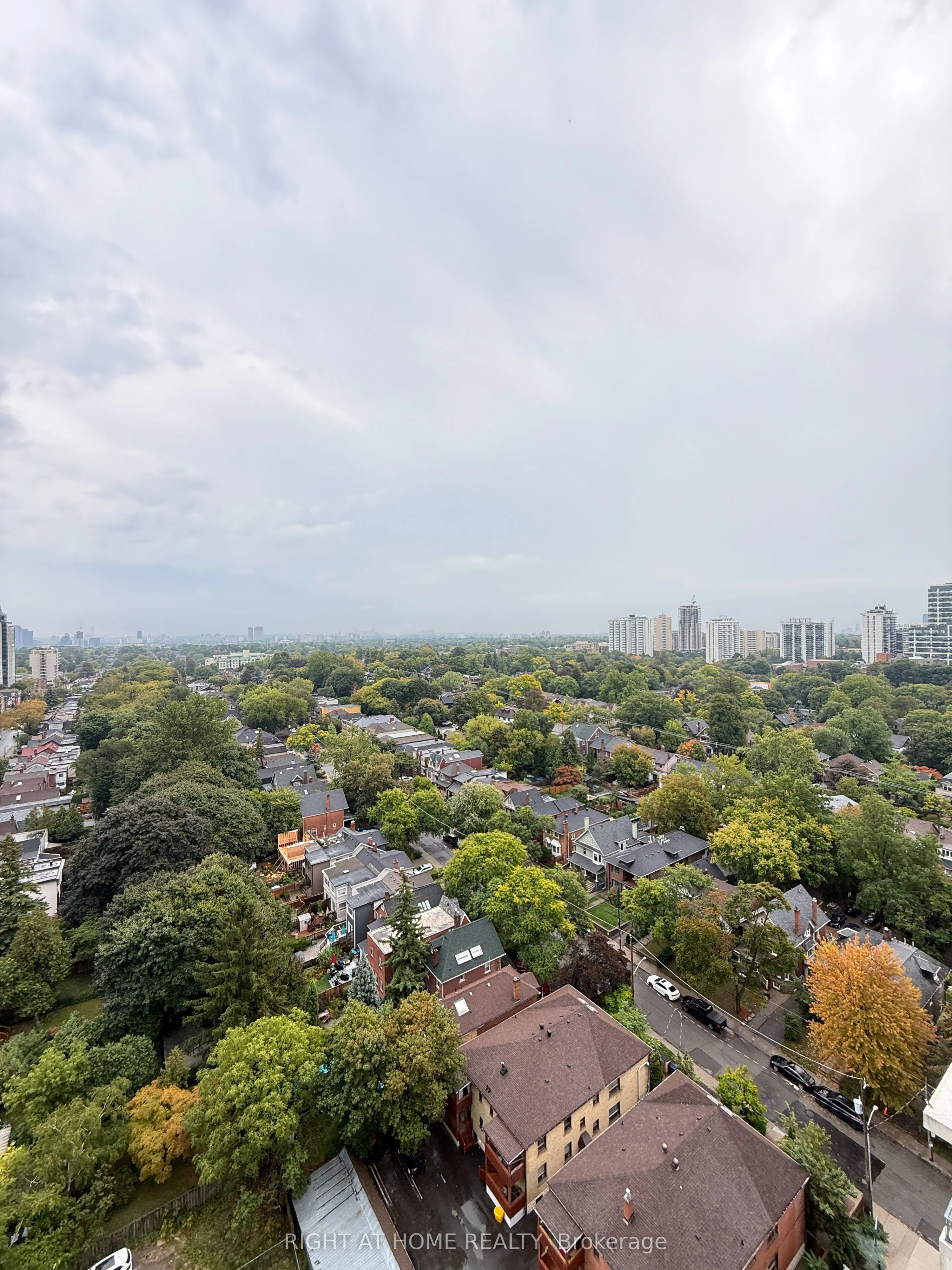 5 Soudan Avenue #2004
