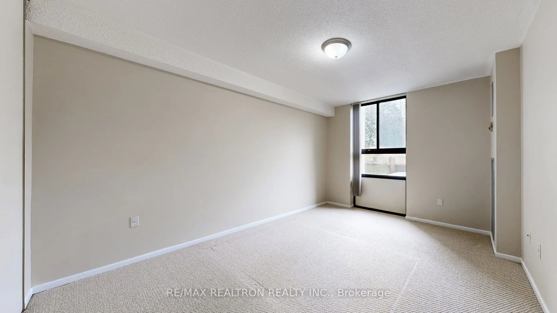350 Seneca Hill Drive #212