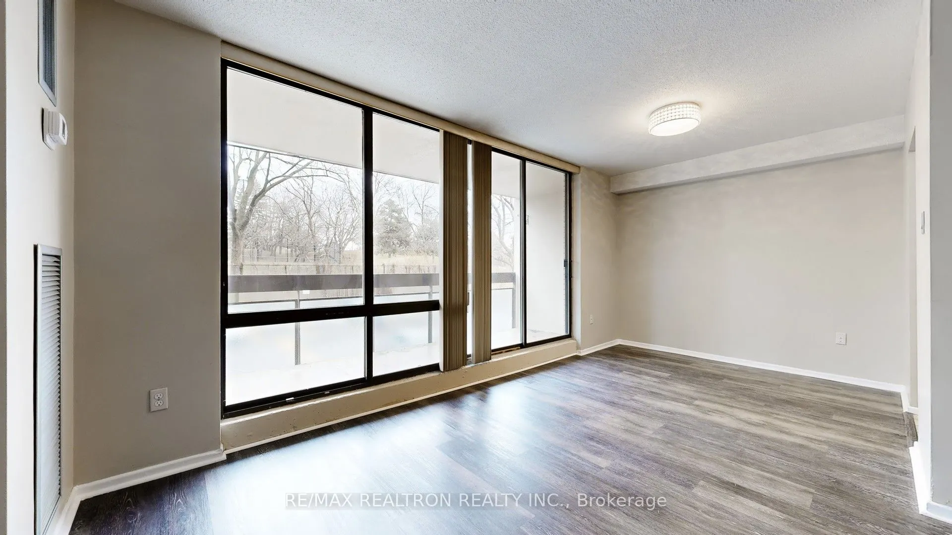 350 Seneca Hill Drive #212