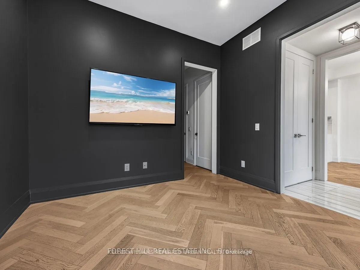 18 Greenbriar Road #3