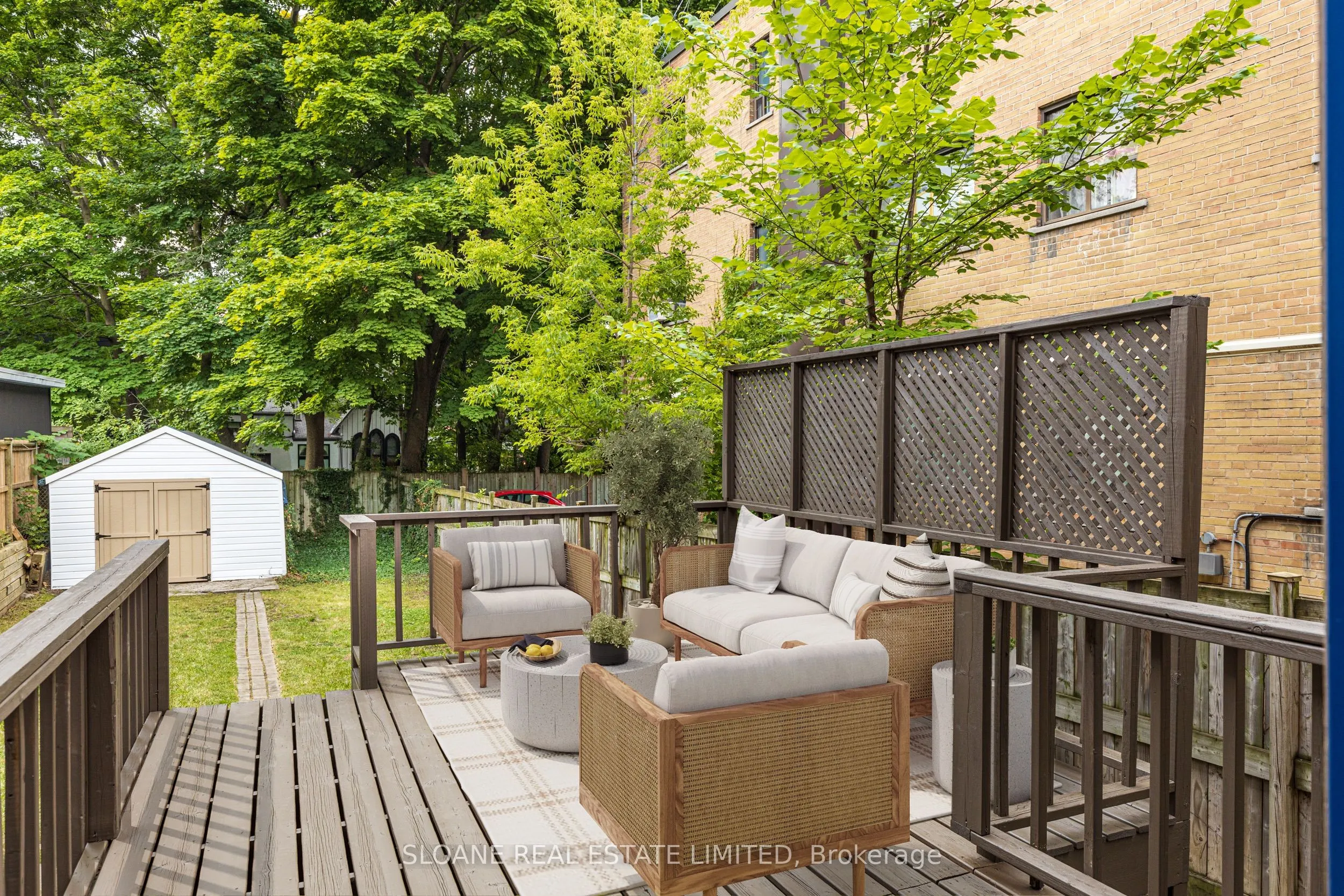 271 St Clair Avenue E