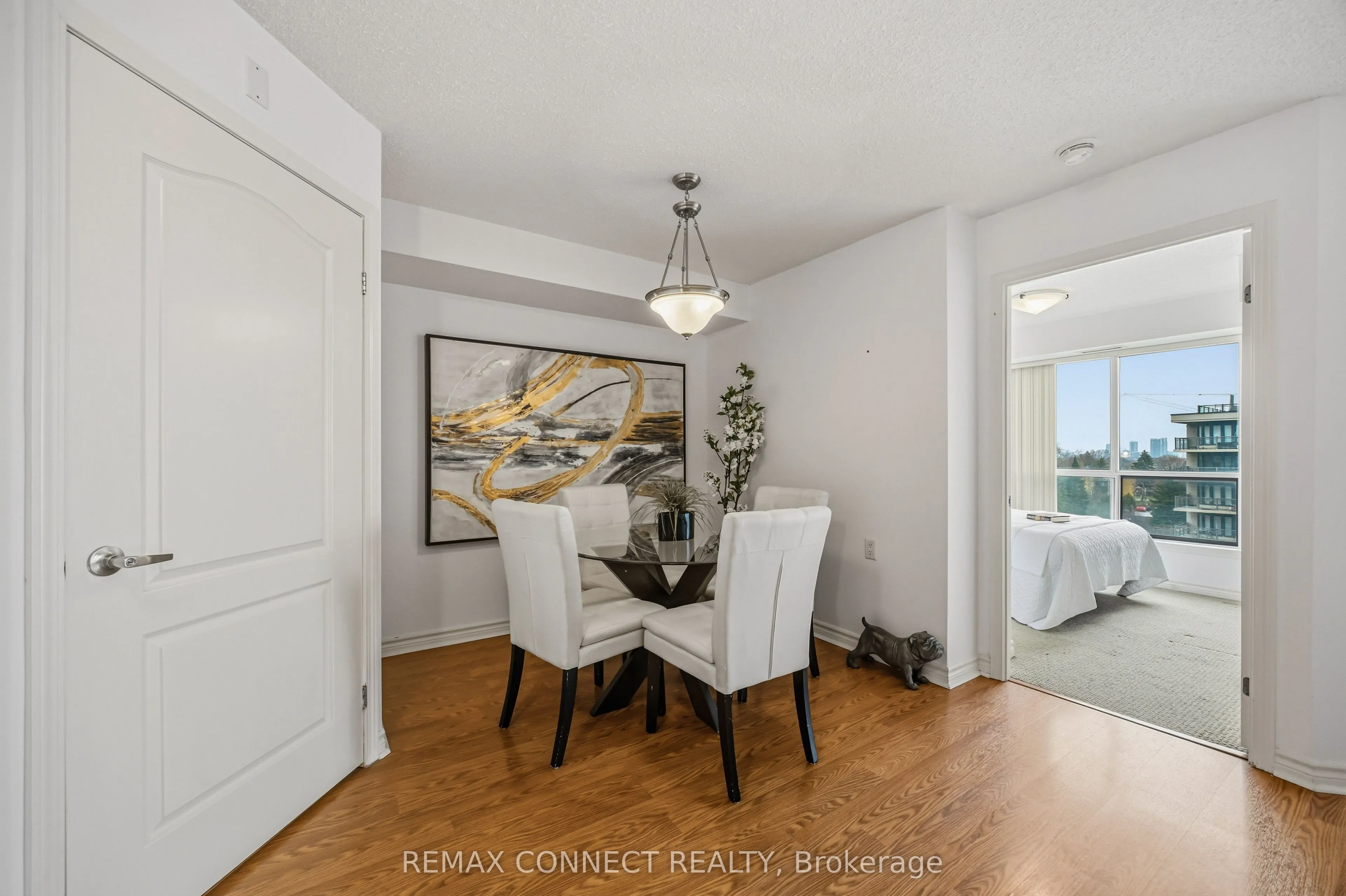 890 Sheppard Avenue W #504