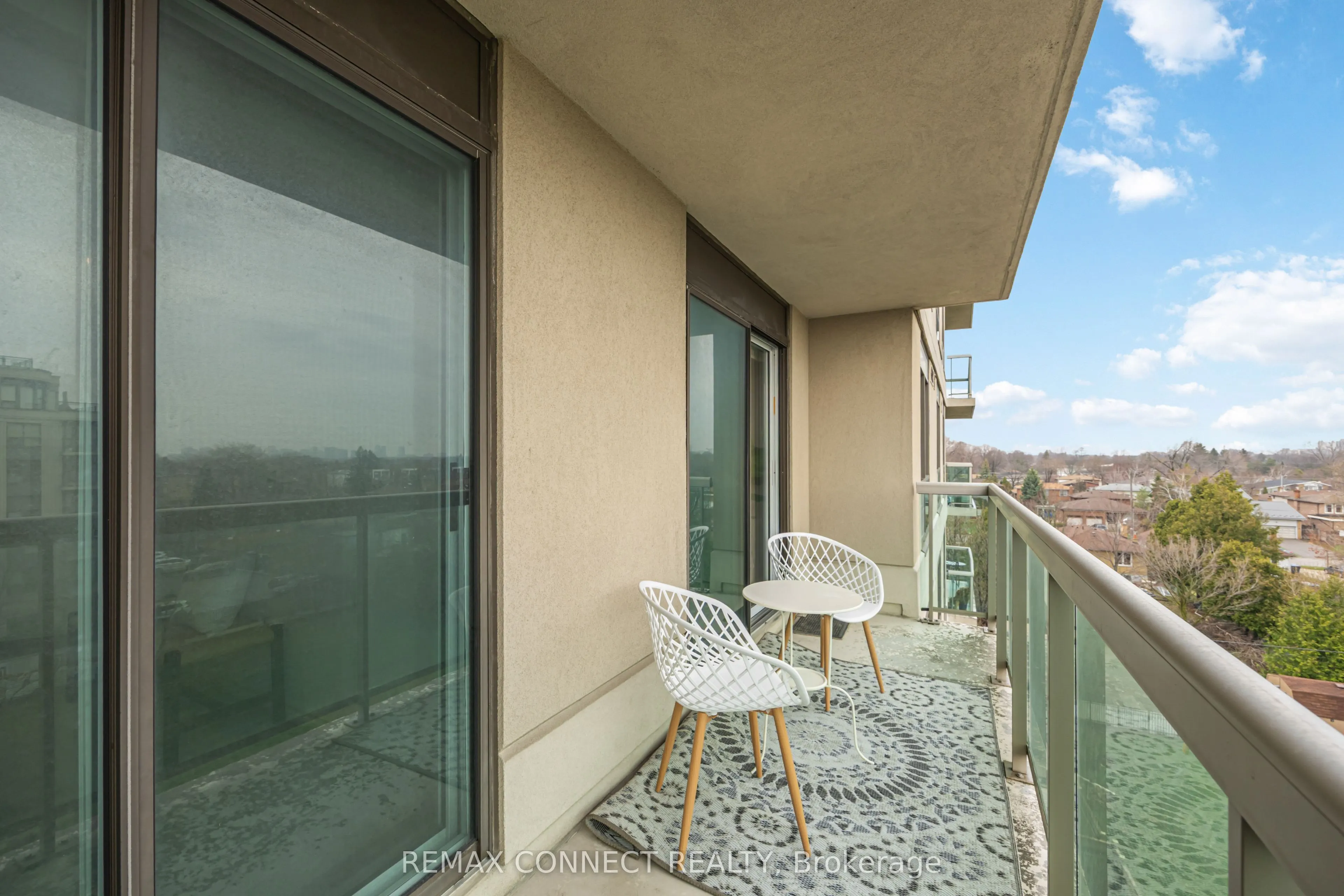 890 Sheppard Avenue W #504