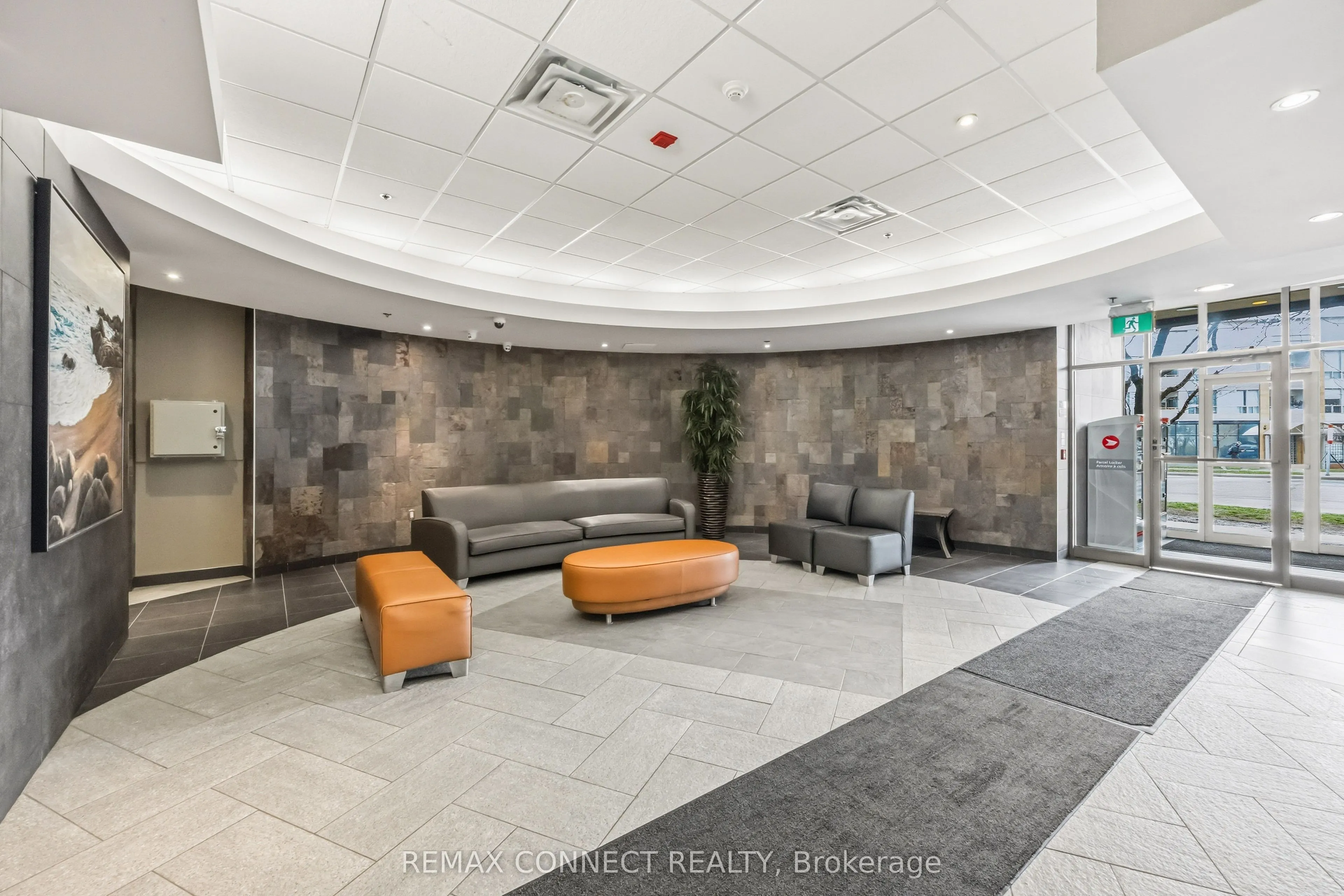 890 Sheppard Avenue W #504